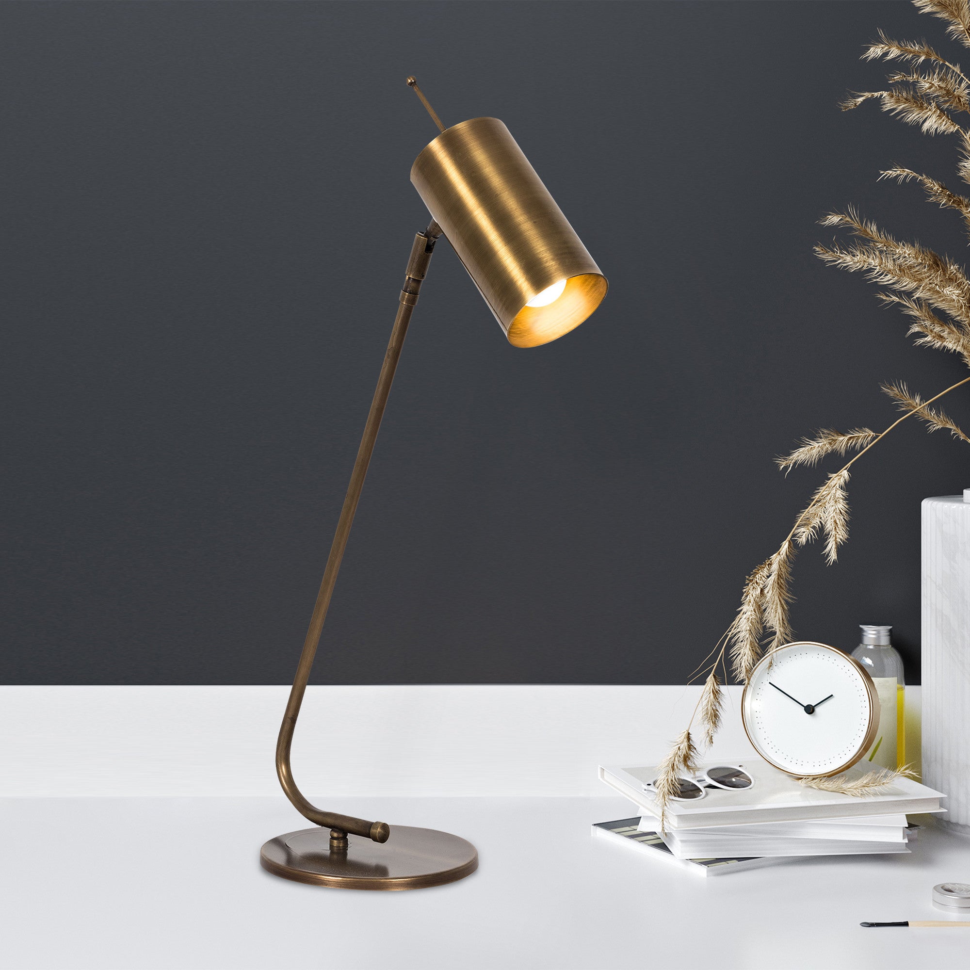 Candeeiro de Mesa Vintage em Cobre, 55 cm de Altura, Corpo em Metal, Soquete E27, 40 W Máx., Cabo de 200 cm | Design Industrial e Escandinavo Elegante para Casa e Hotel
