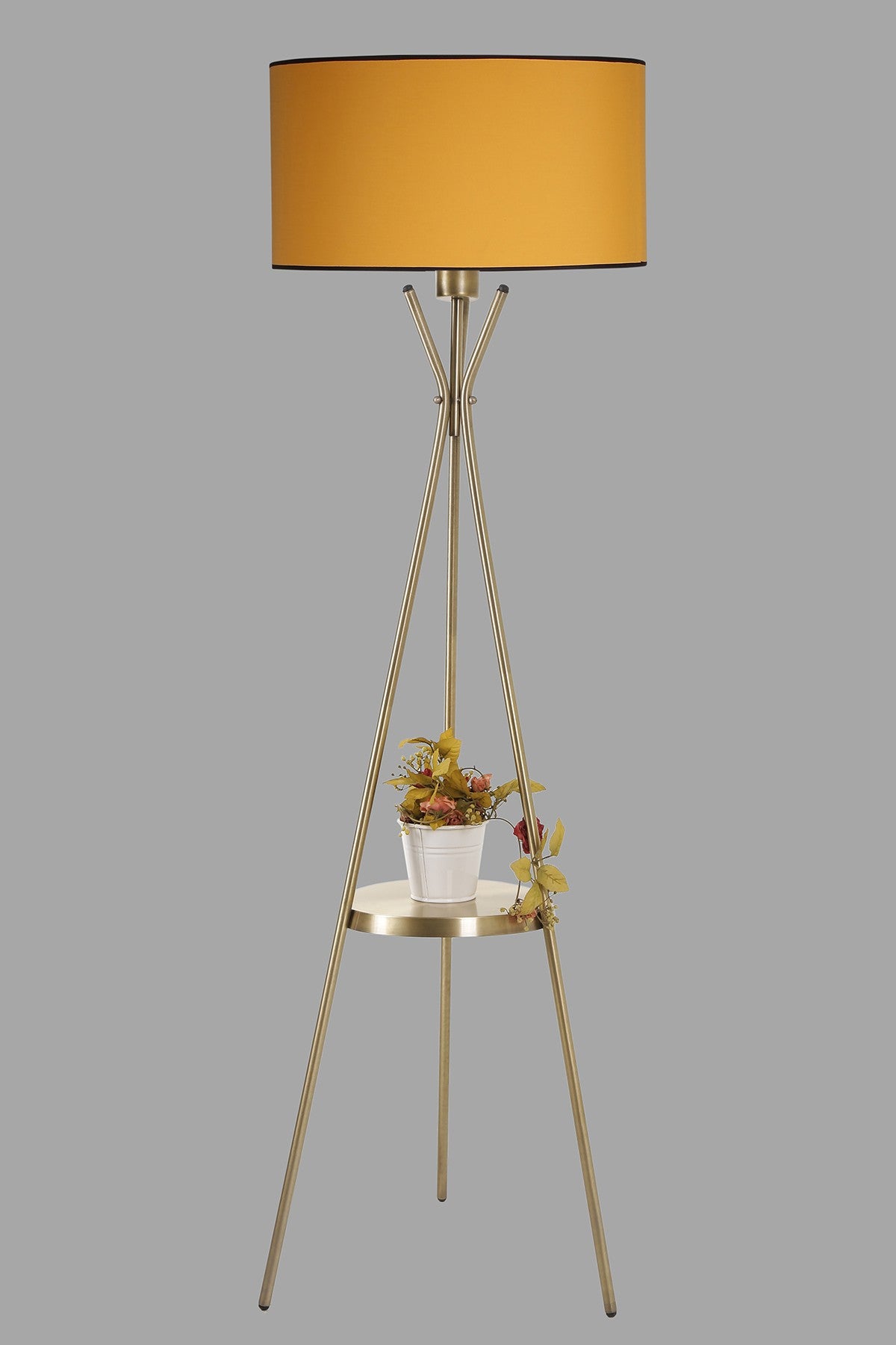 Candeeiro de Pé – 158cm – Mostarda – Metal e tecido