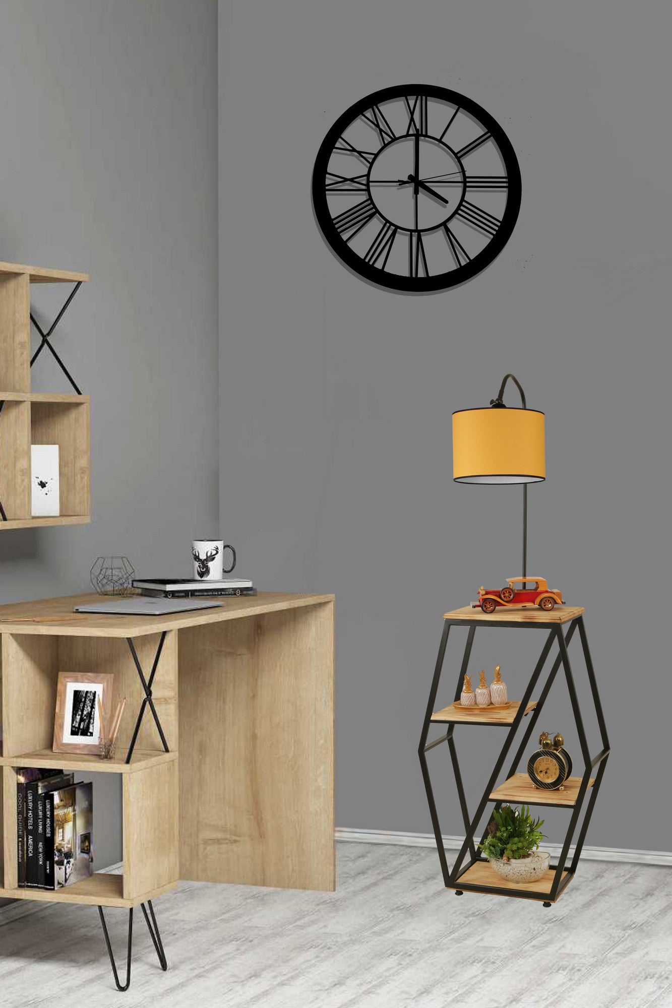 Candeeiro de Pé – 165 cm – Amarelo – Metal e Madeira