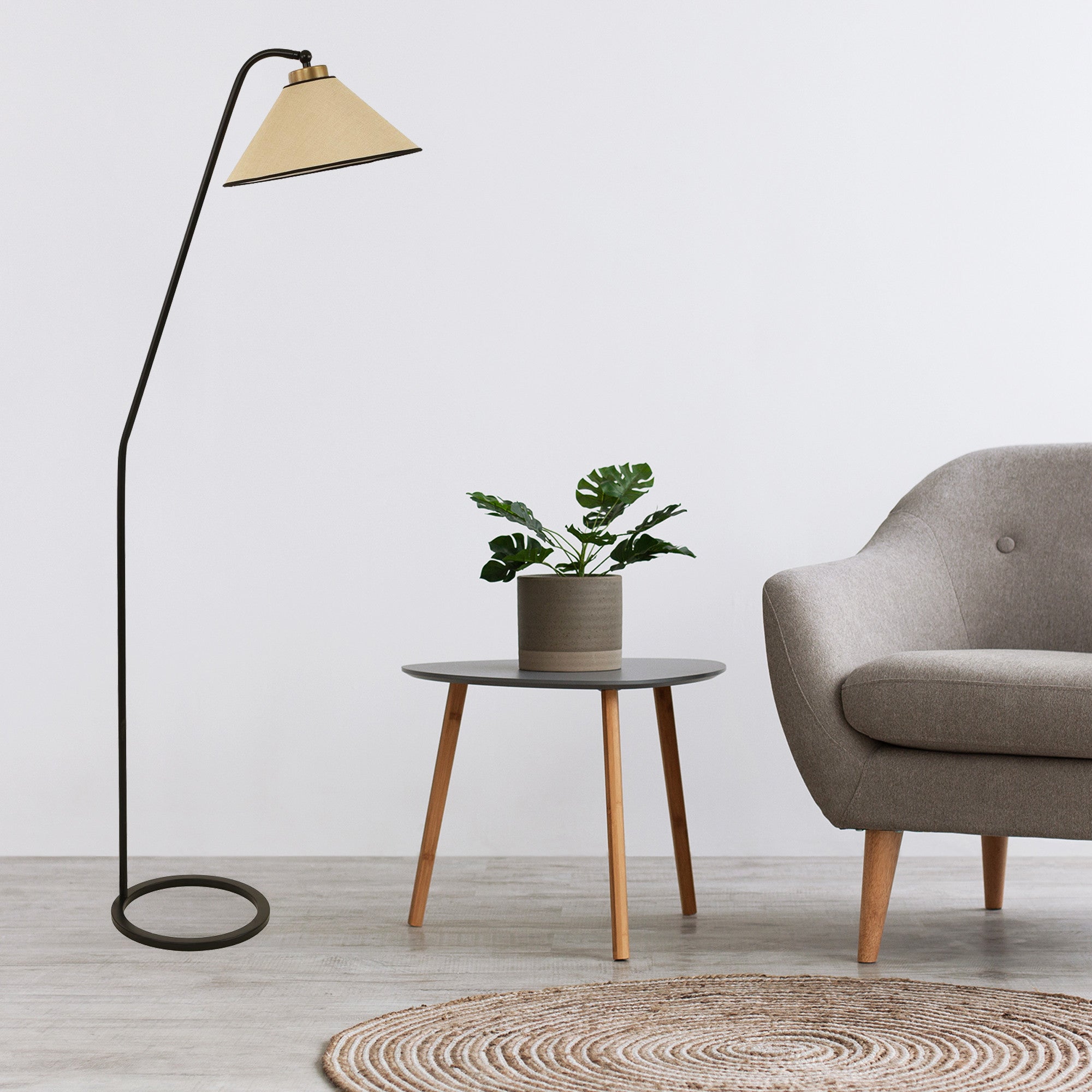 Candeeiro de Pé – 155 cm – Cor vime – Metal