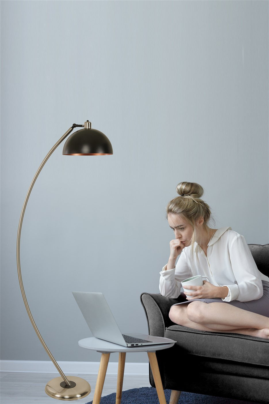Candeeiro de Pé – 170 cm – Cromo – Metal