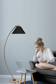 Candeeiro de Pé – 170 cm – Preto – Metal