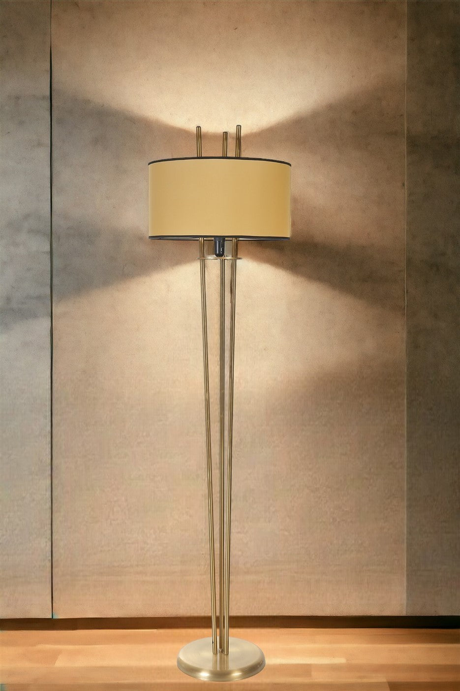 Candeeiro de Pé – 165 cm – Mostarda e Dourado – Metal e Tecido