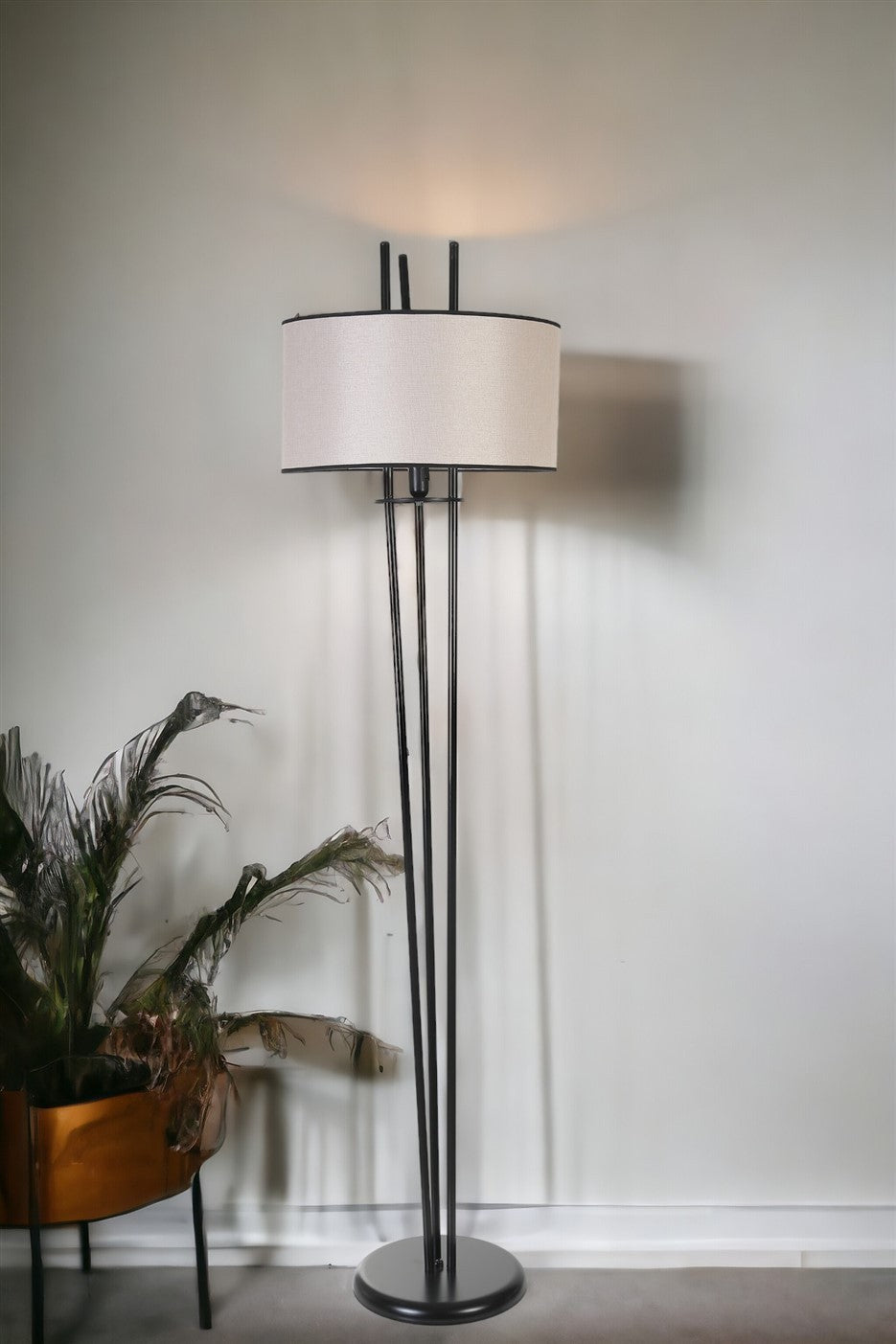 Candeeiro de Pé – 165 cm – Cinza e Preto – Metal
