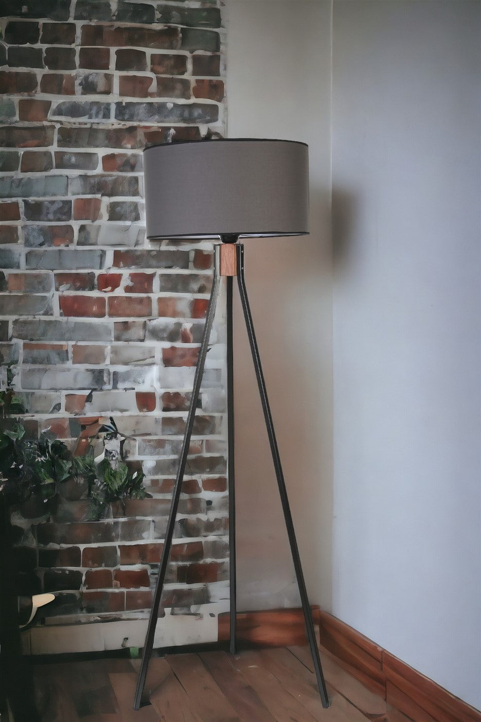 Candeeiro de Pé – 155 cm – Preto e Cinza Escuro – Metal e Tecido
