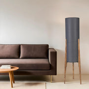 Candeeiro de Pé – 140 cm – Preto e Marrom – Metal ou Madeira