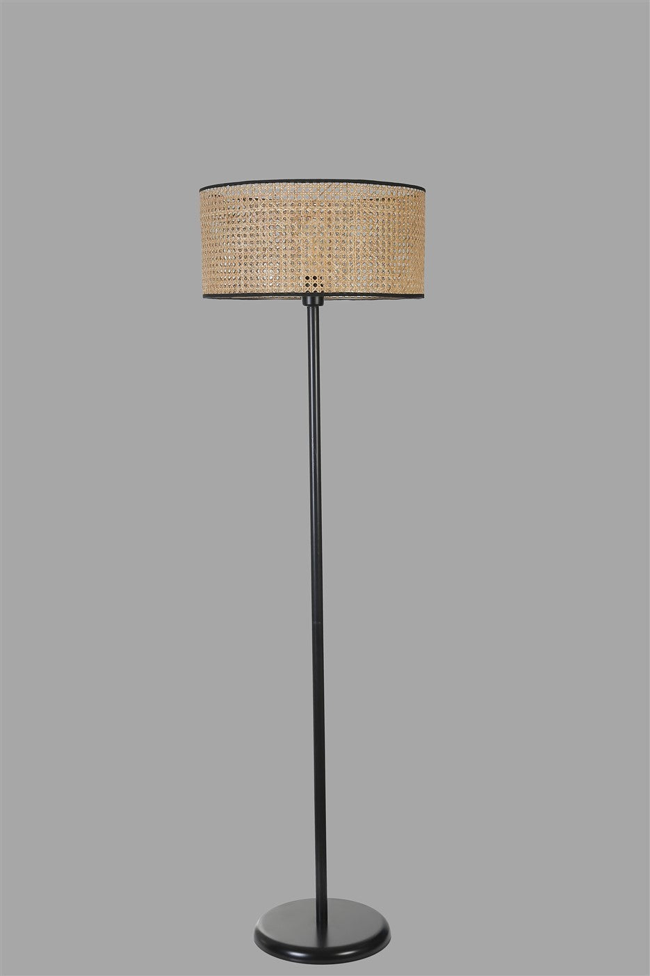 Candeeiro de Pé – 162 cm – Carvalho e Preto – Metal