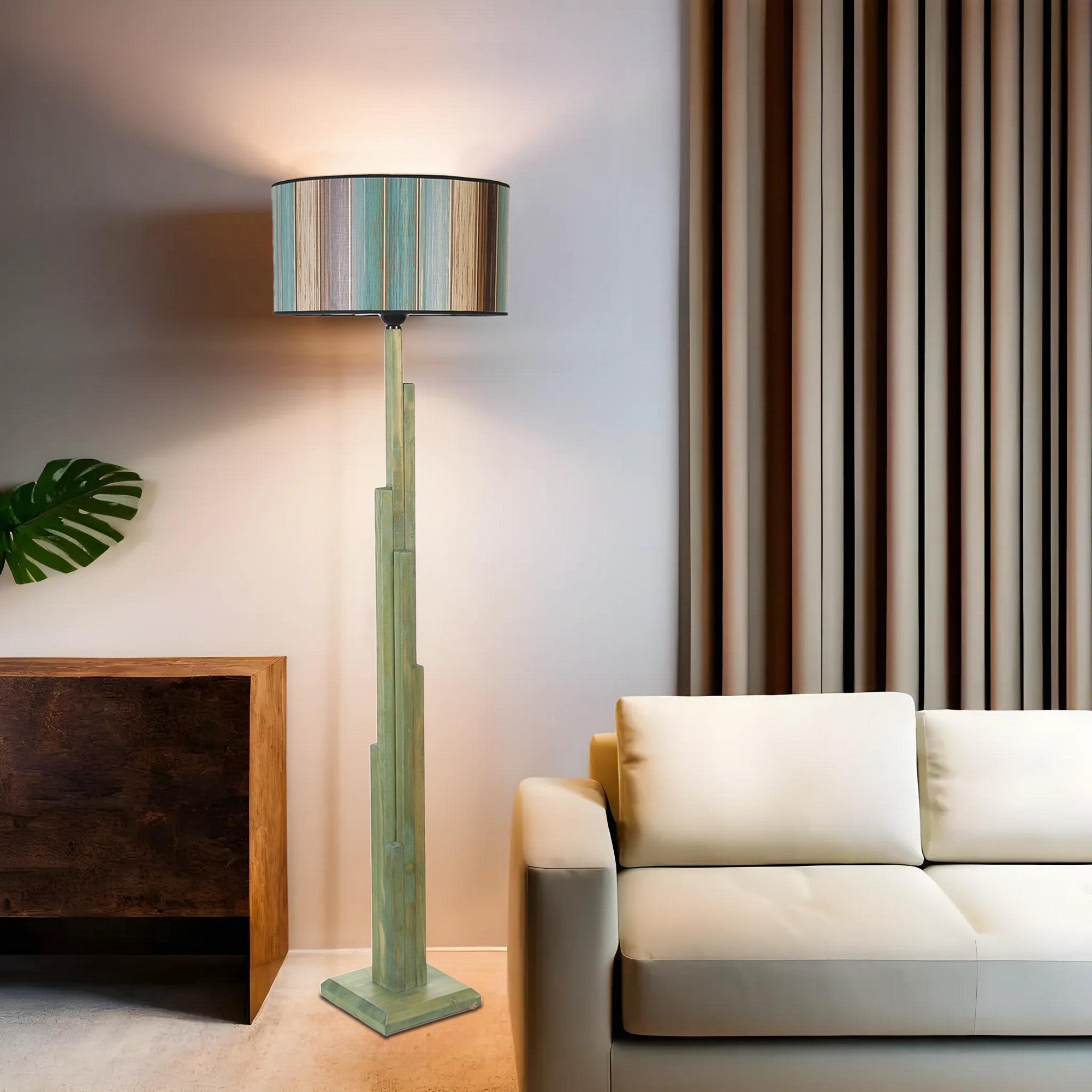 Candeeiro de Pé – 165 cm – Multicolorido – Metal ou Madeira