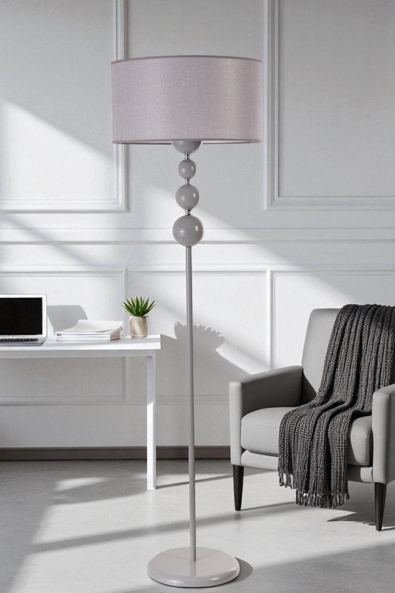Candeeiro de Pé – 160 cm de altura – Cinza – Metal