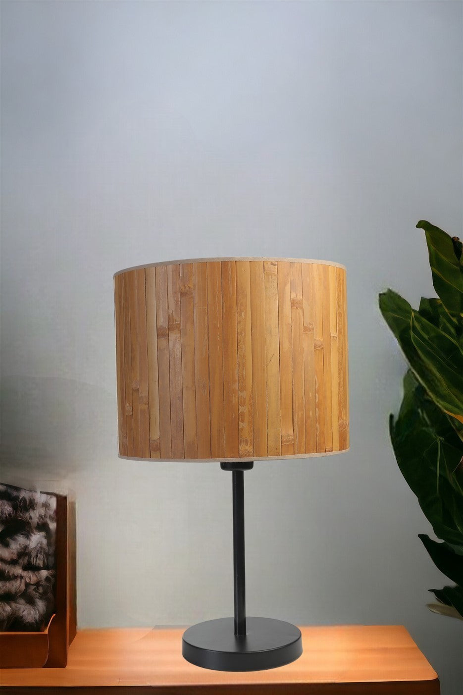 Candeeiro de mesa-Bambu-Preto
Marrom Médio