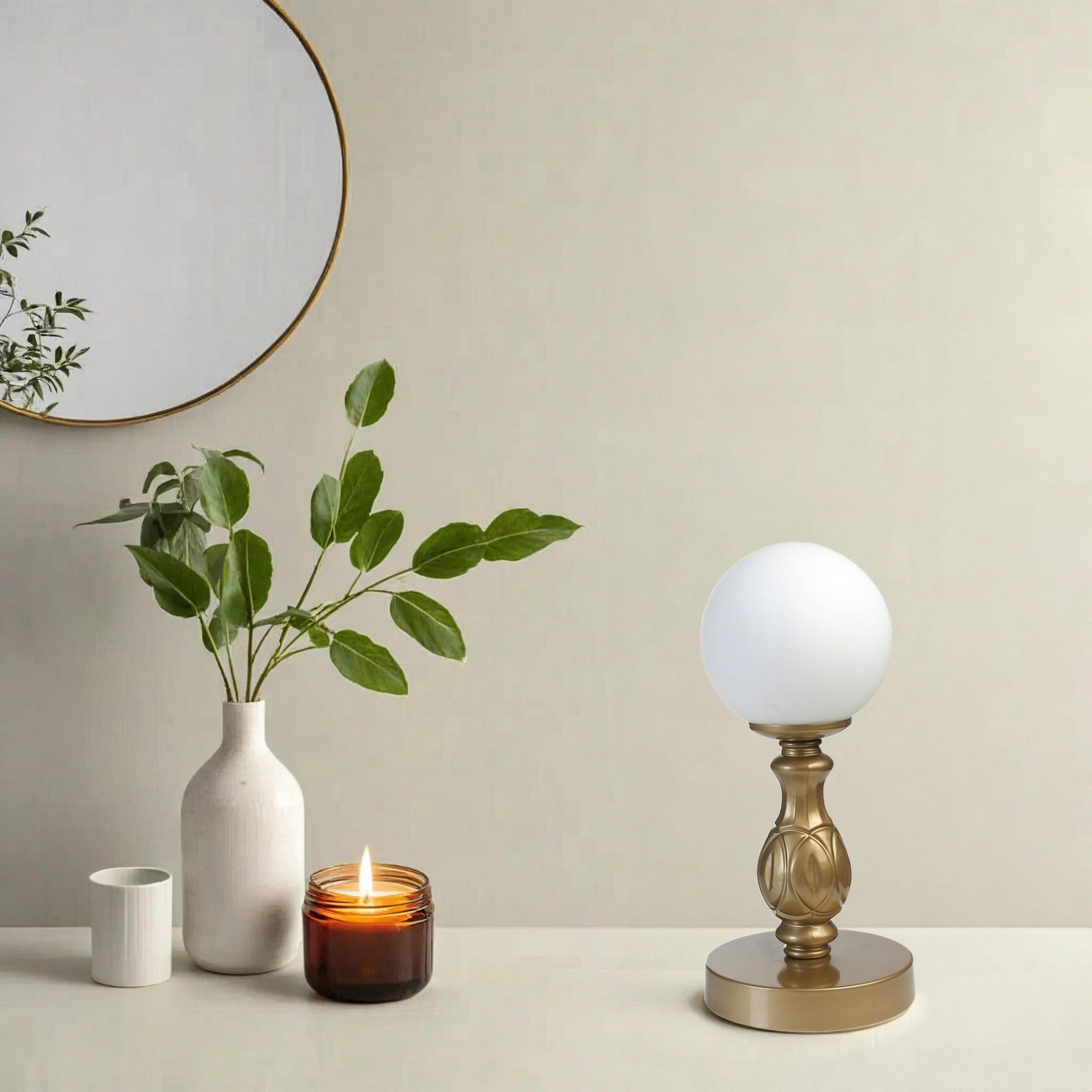 Candeeiro de mesa-Olimpiyat-Dourado
Branco