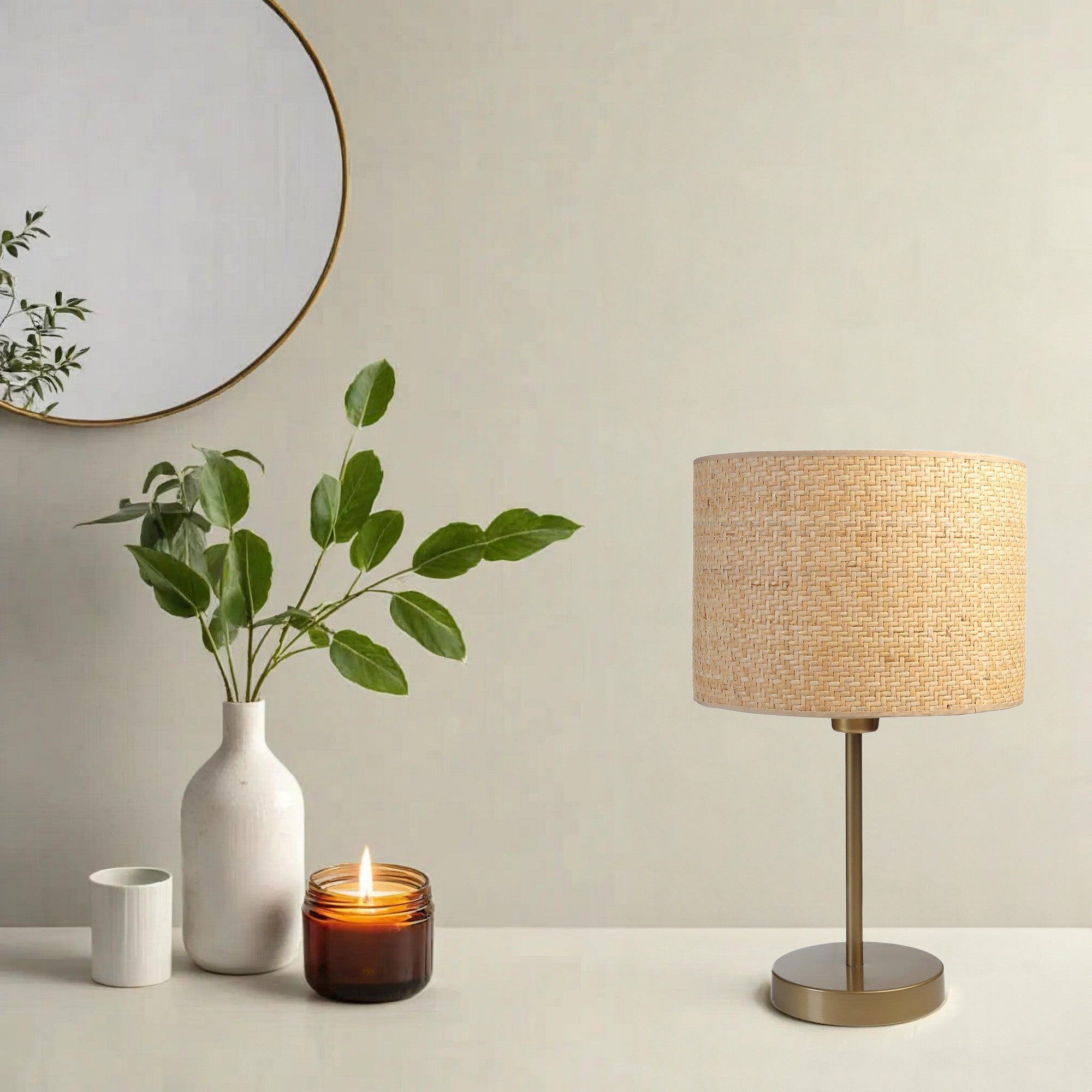 Candeeiro de mesa-Hasir-Dourado
Creme