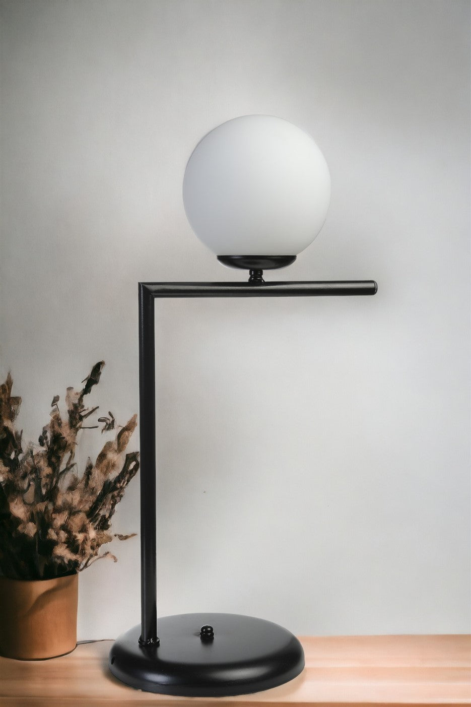 Candeeiro de mesa-Araz-Preto
Branco