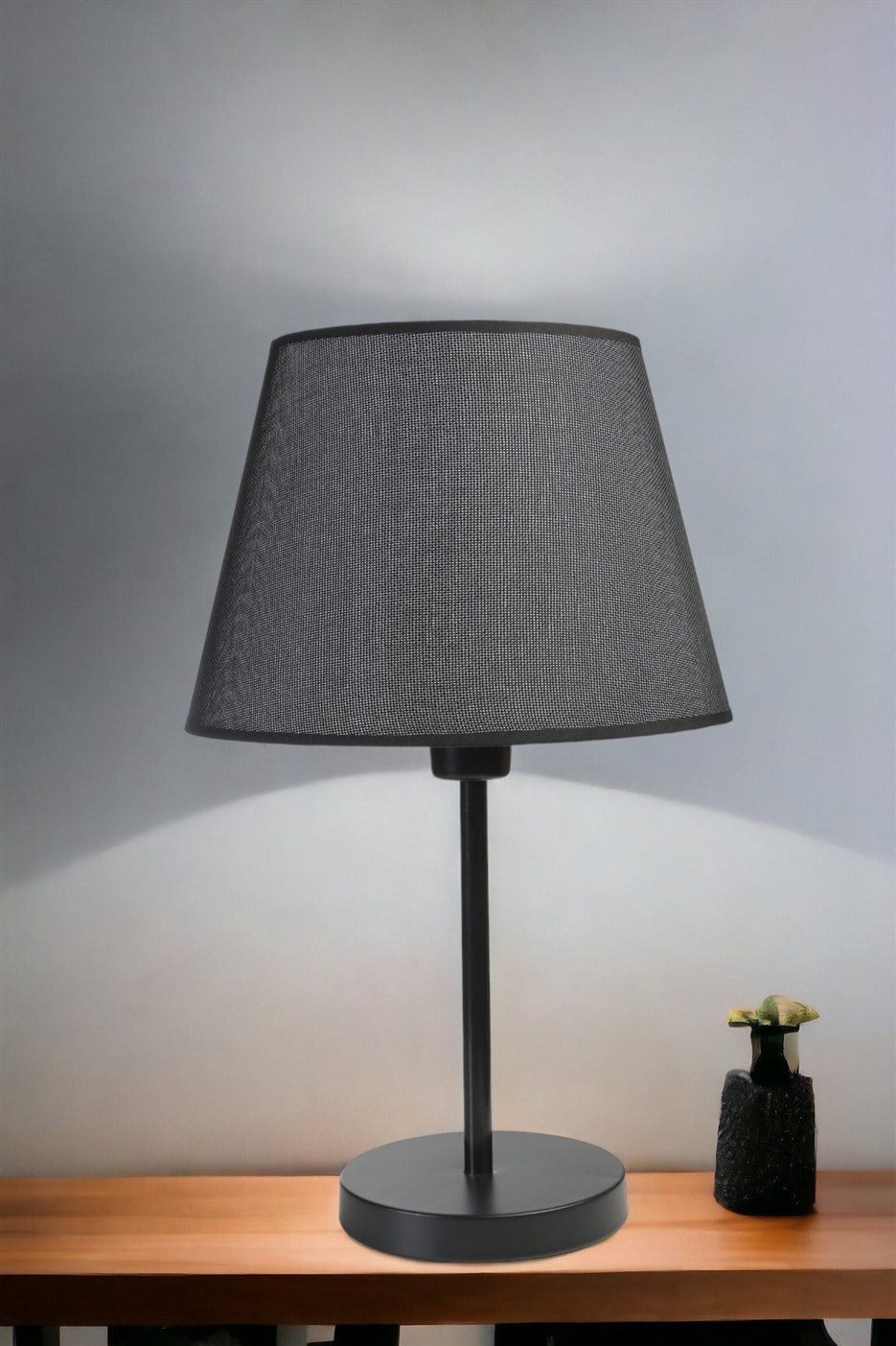 Candeeiro de mesa-Ala-Preto