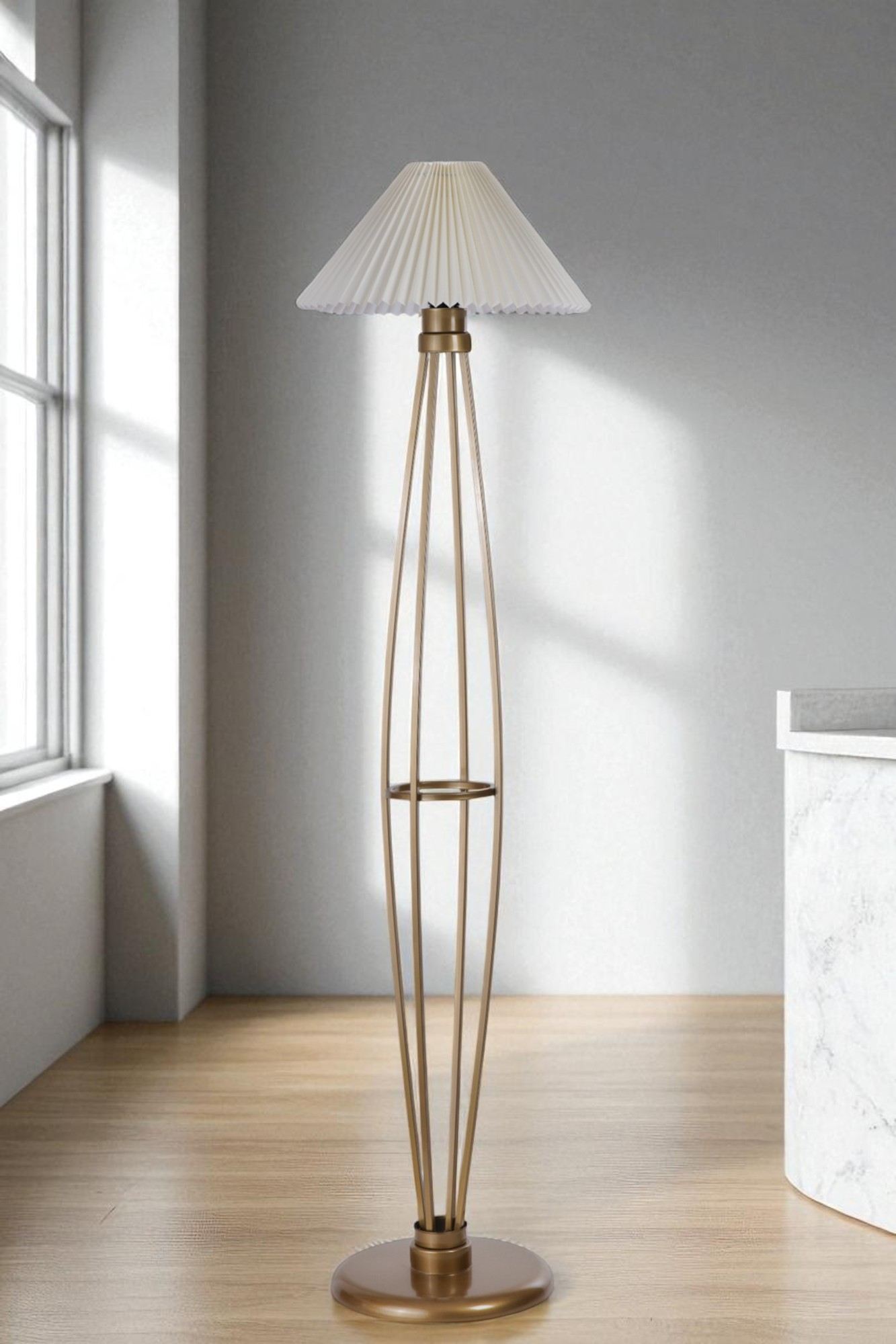 Candeeiro de Pé – 145 cm – Creme e Dourado – Metálico e PVC