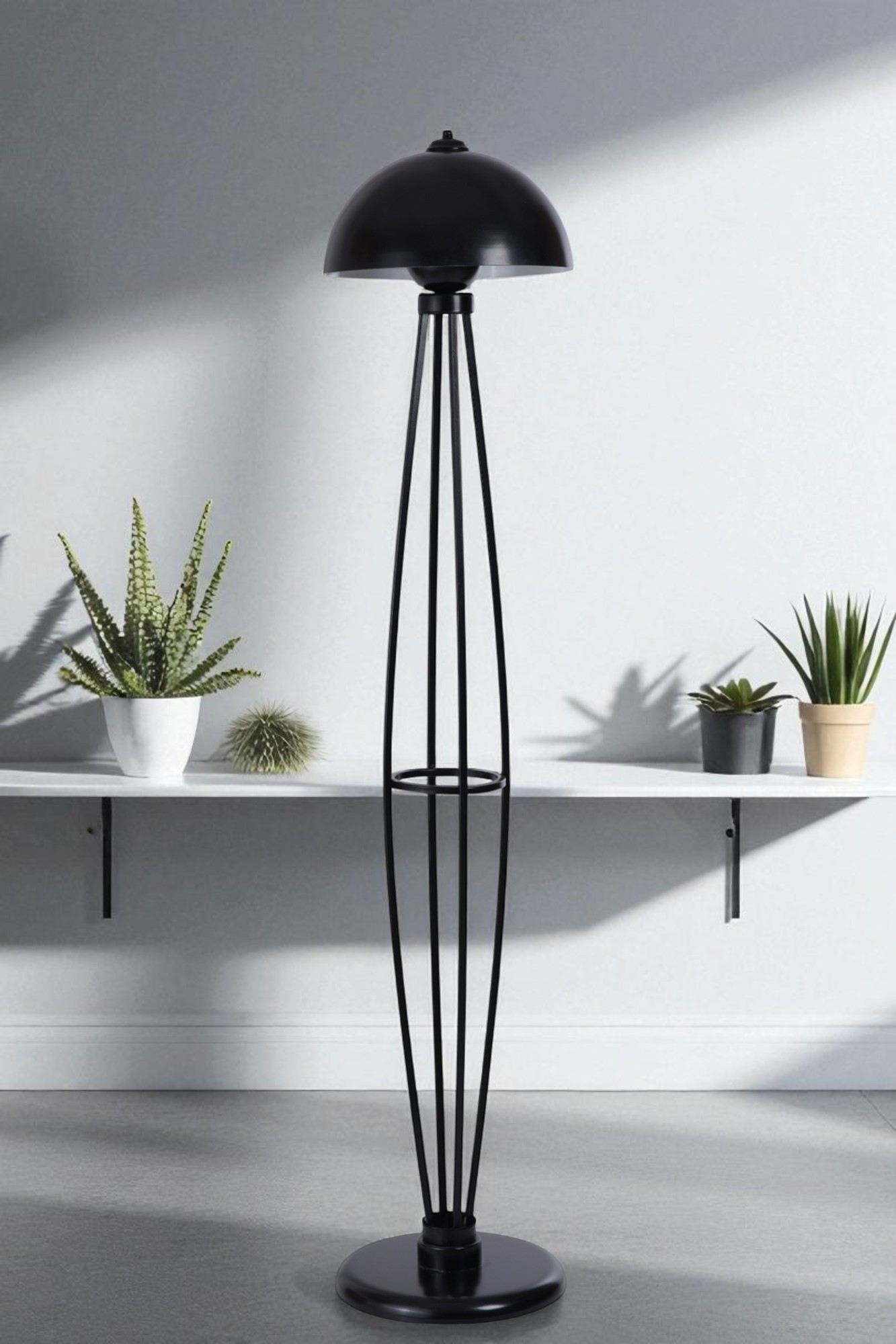 Candeeiro de Pé – 150 cm – Preto – Metal
