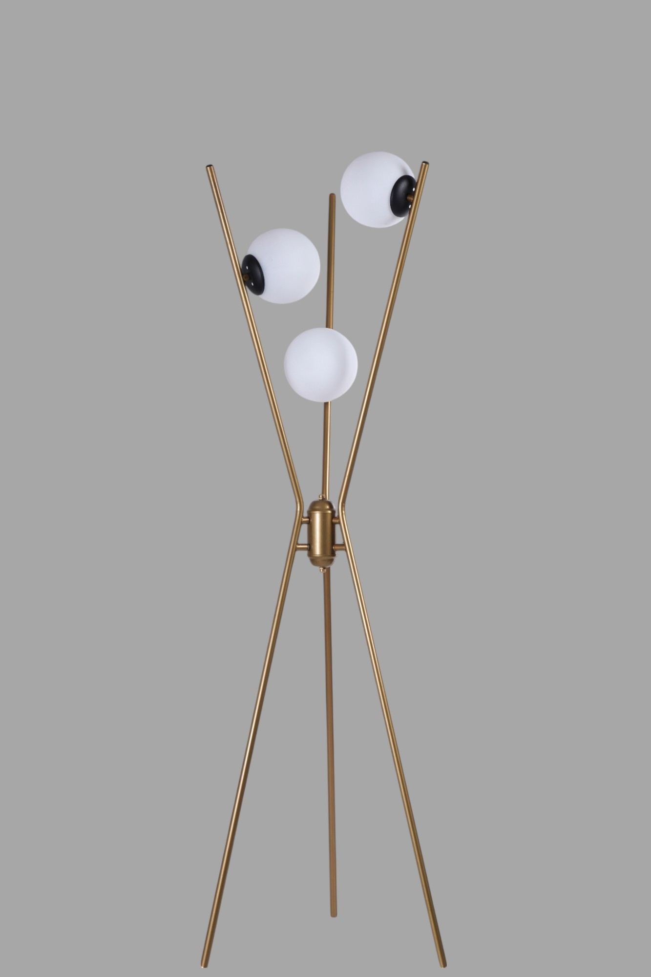 Candeeiro de Pé – 155 cm – Dourado, Preto, Branco – Metal