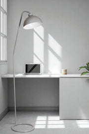 Candeeiro de Pé – 155 cm de altura – cinza – metal