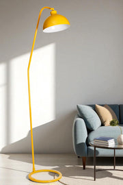 Candeeiro de Pé – 155 cm de altura – mostarda – metal