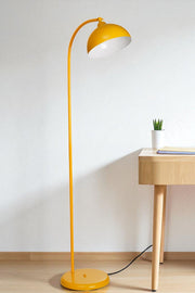 Candeeiro de Pé – 154 cm de altura – Mostarda – Metal