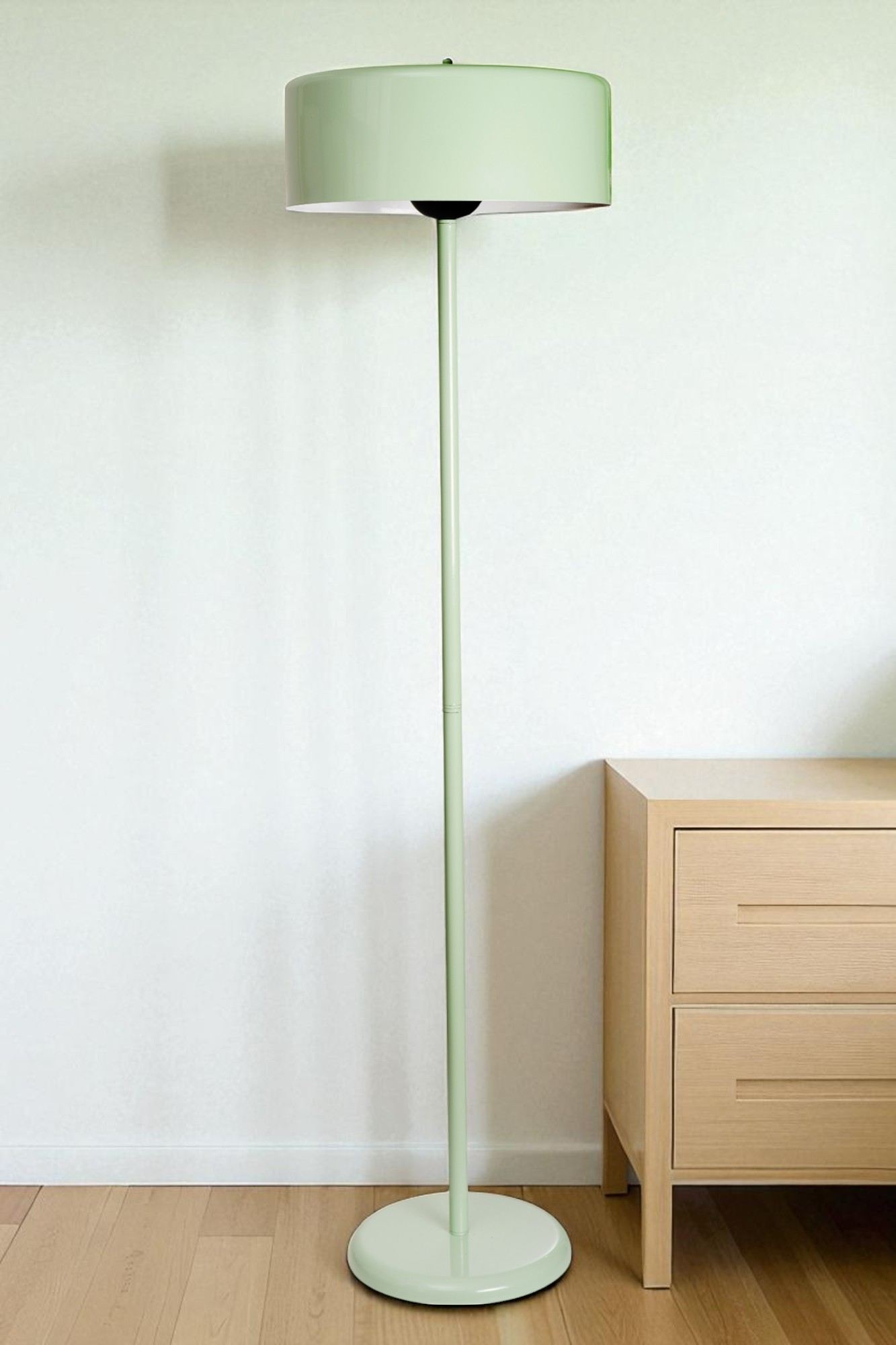 Candeeiro de Pé – 158 cm de Altura – Cor Mint – Metal