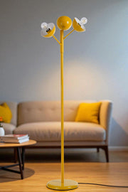 Candeeiro de Pé – 162 cm de Altura – Cor Mostarda – Metal
