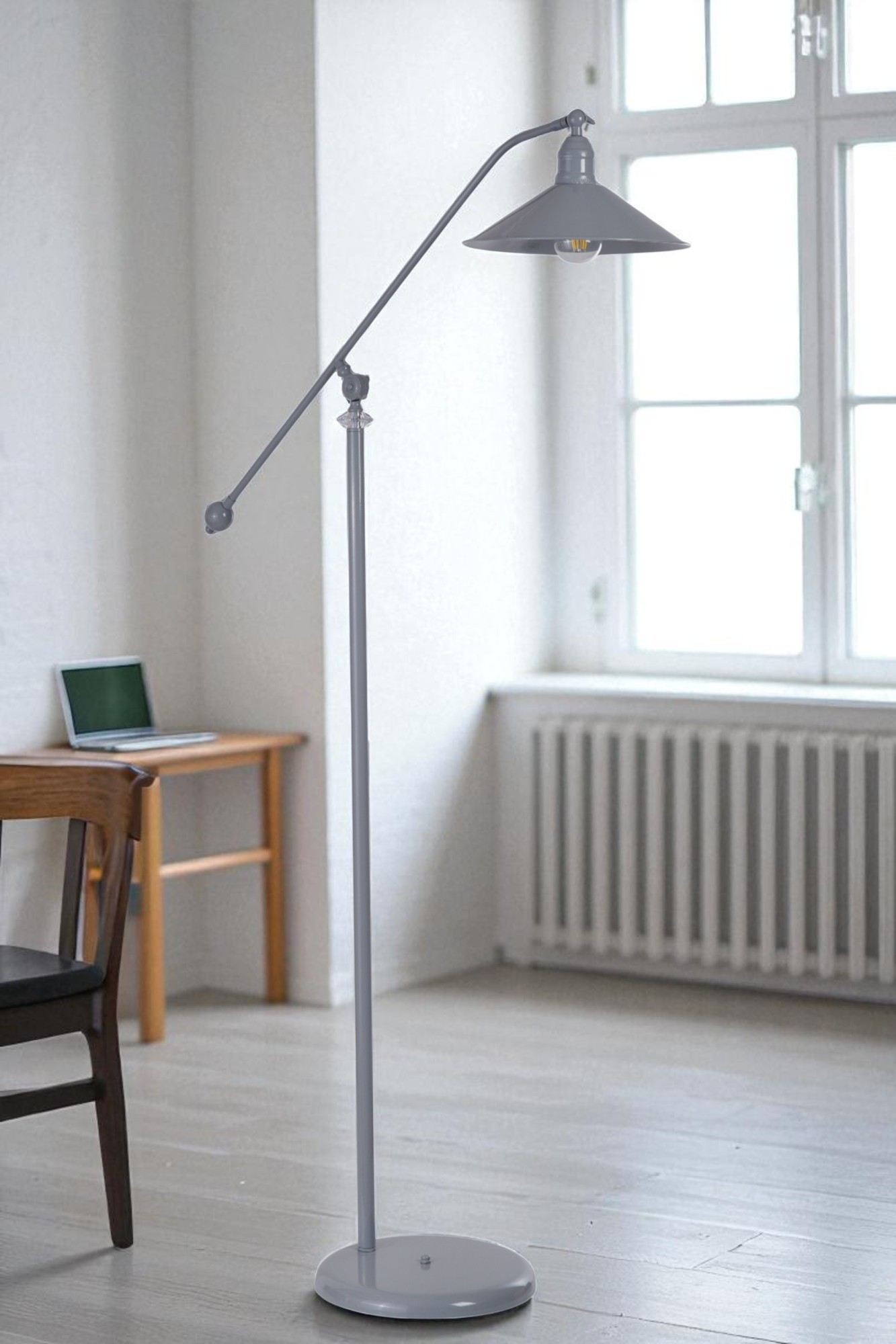 Candeeiro de Pé – 155 cm – Cinza – Metal