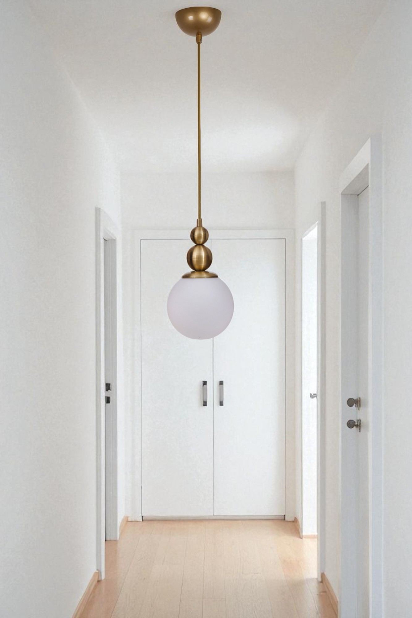 Candeeiro de Teto – Ø15 cm – Branco e Dourado – Metal e Vidro