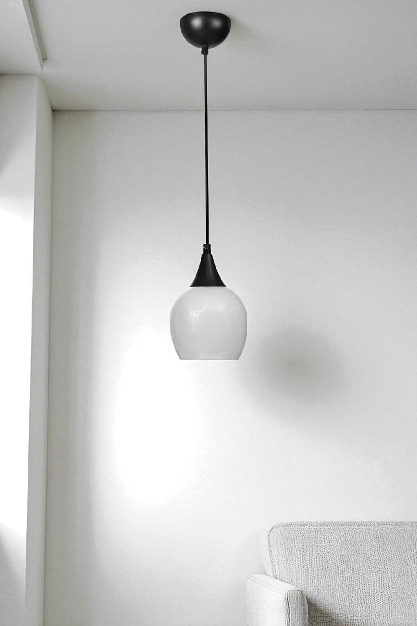 Candeeiro de Teto de Metal e Vidro – Altura Ajustável 80 cm – Branco e Preto