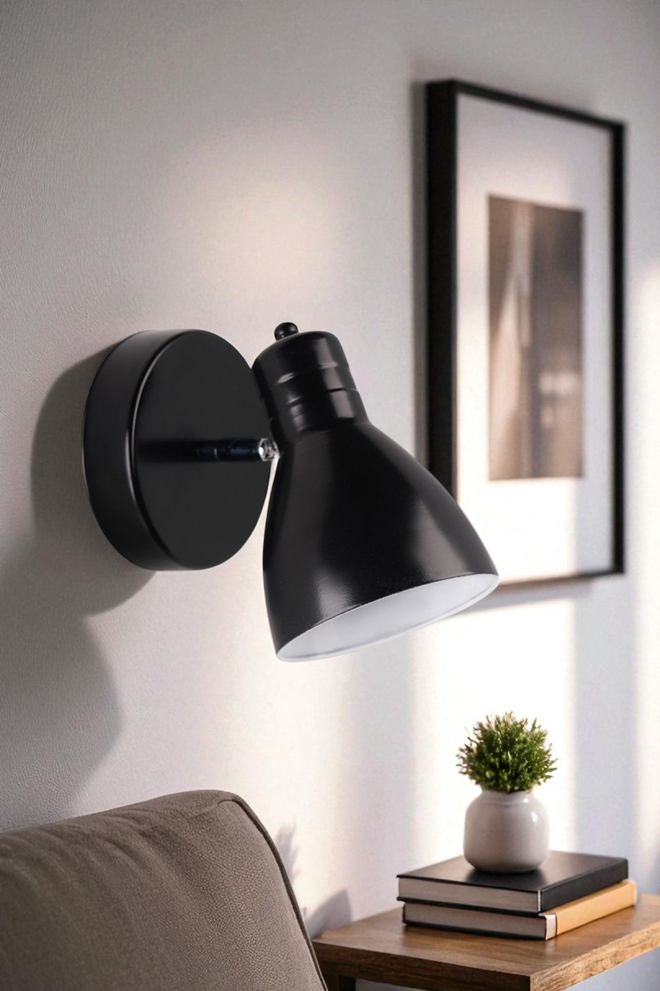 Candeeiro de Parede – Ø11 x 15 cm – preto – metal