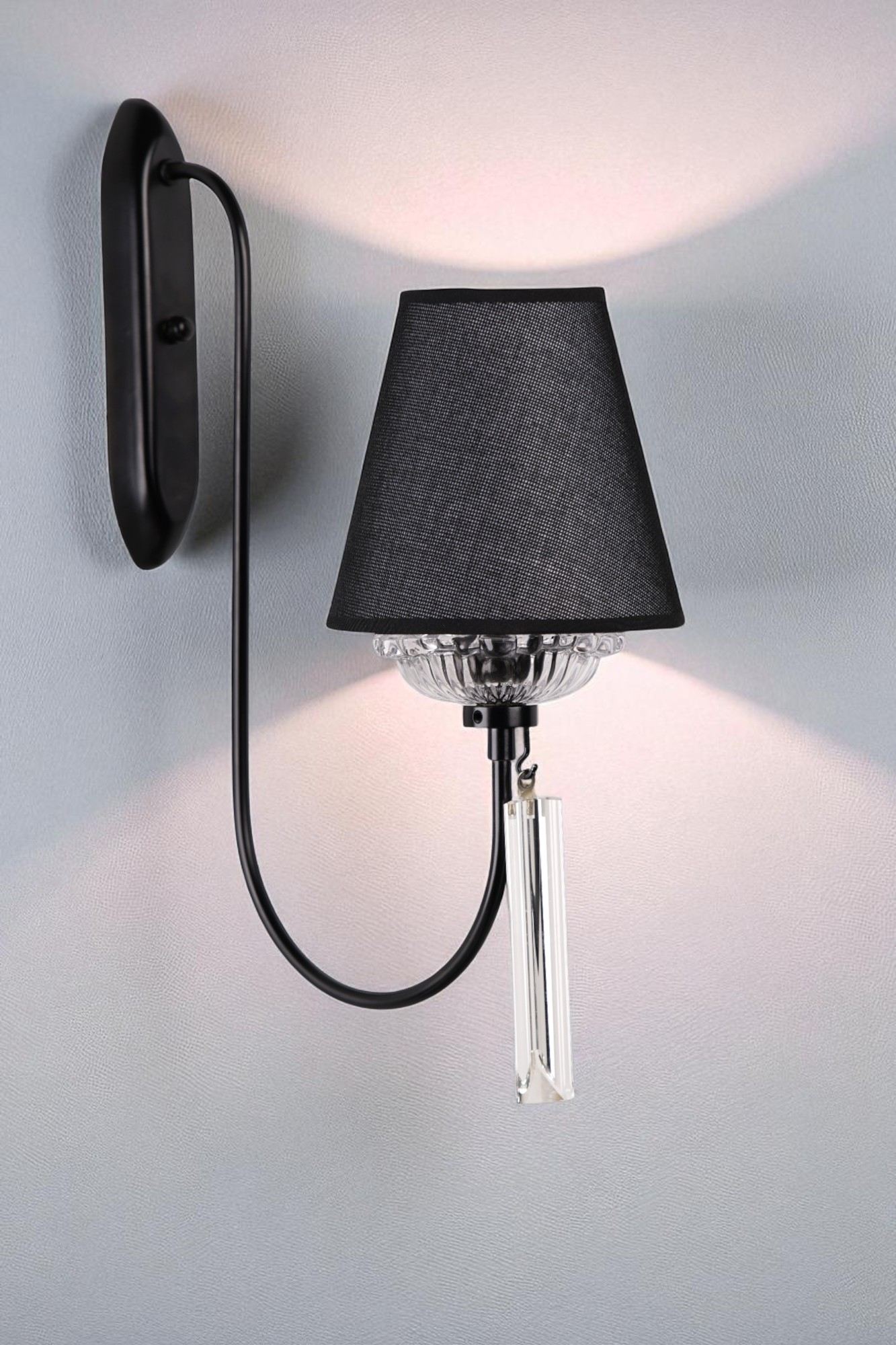 Candeeiro de Parede – Ø9 cm – Preto – Metal e Tecido