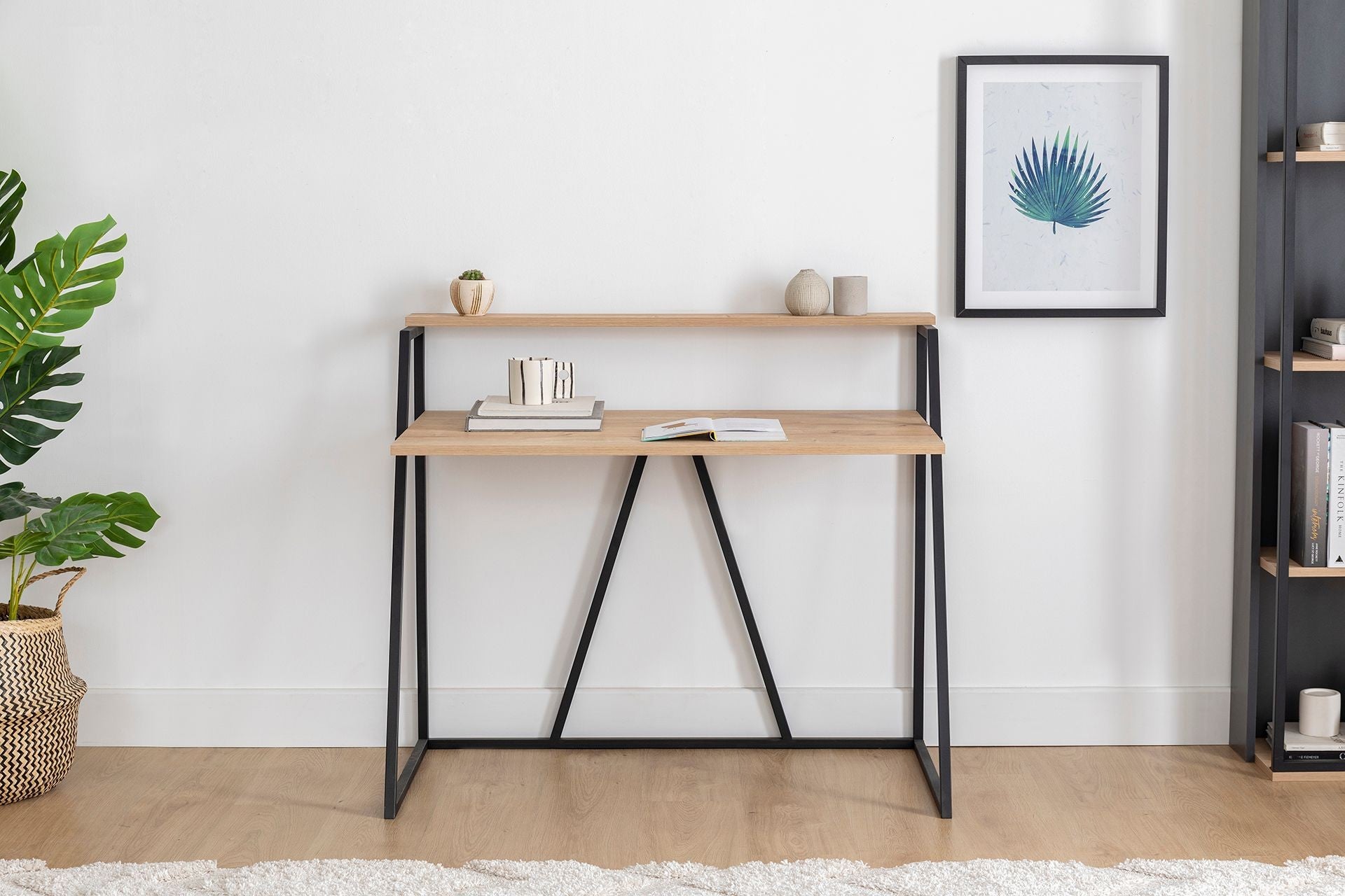 Secretária de Estudo – 105 cm x 60 cm x 90 cm – Safira e Preto – Painéis de partículas revestidos a melamina