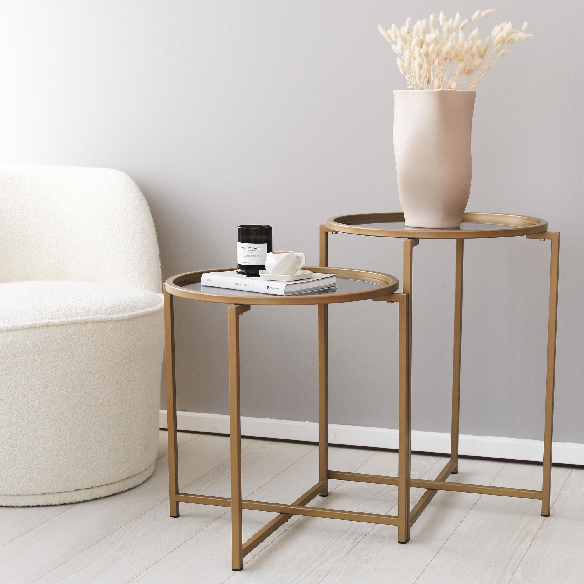 Mesa de Centro Moderna, 50x50x50 cm, Cor Dourado e Fumê | Tampo 100% Vidro Temperado, Estrutura 100% Metal | Design Elegante e Glamouroso para Qualquer Espaço