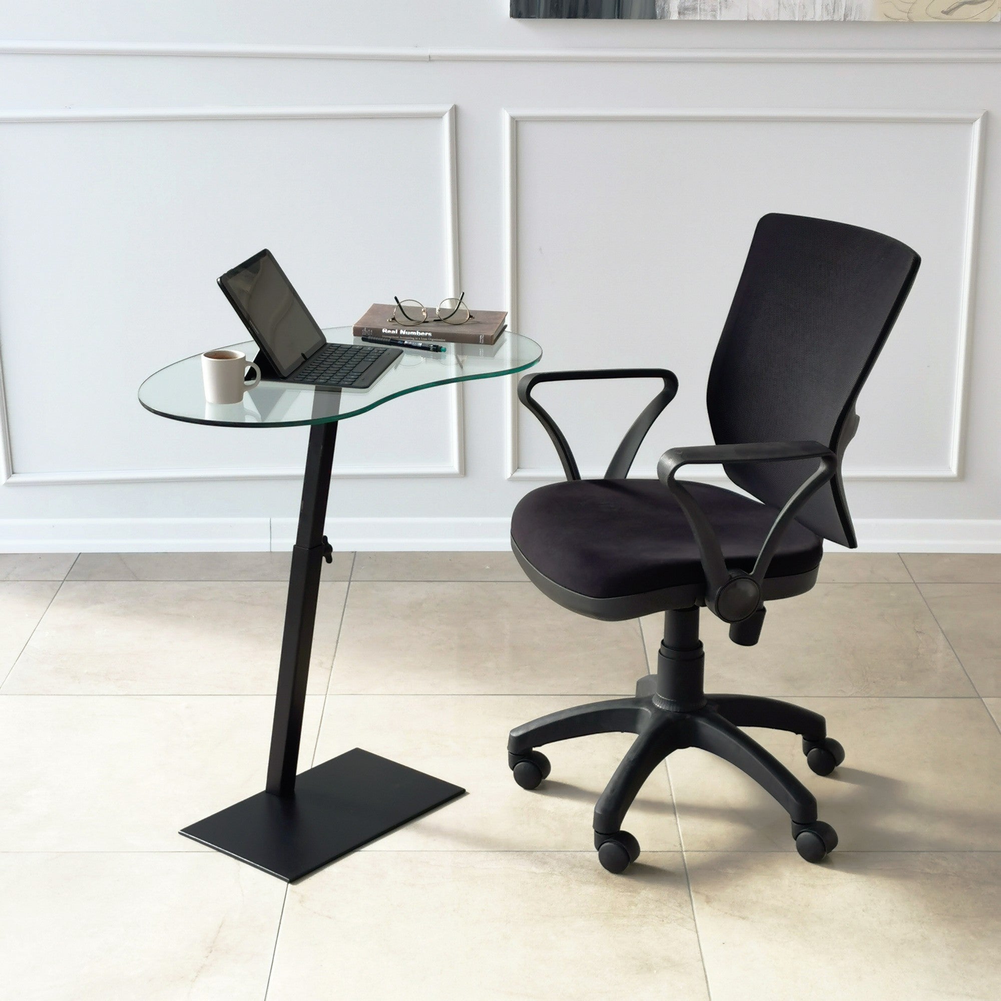 Mesa de Centro Moderna com Tampo 100% em Vidro Temperado, Estrutura em Metal Preto, Pernas Antibacterianas e Antiferrugem, Altura Ajustável, 70x75x40 cm | Design Industrial Elegante