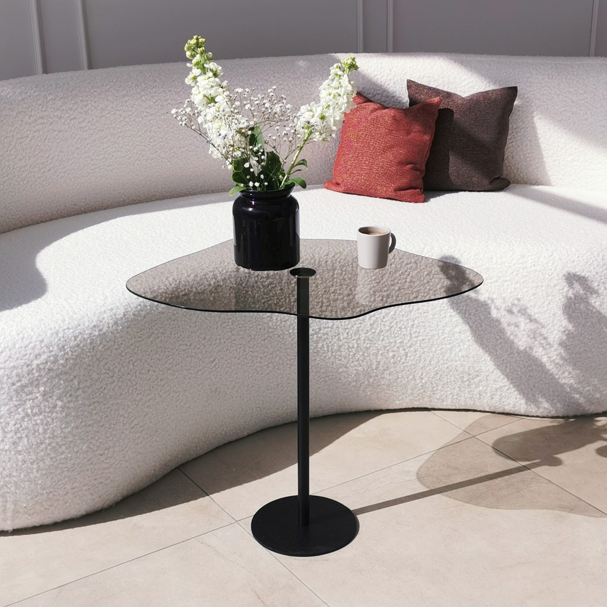 Mesa de Centro Industrial Moderna, Preta, 60 x 50 x 45 cm | Tampo 100% Vidro Temperado, Antibacteriano, Estrutura de Metal à Prova de Ferrugem | Montagem Necessária, Elegante e Funcional