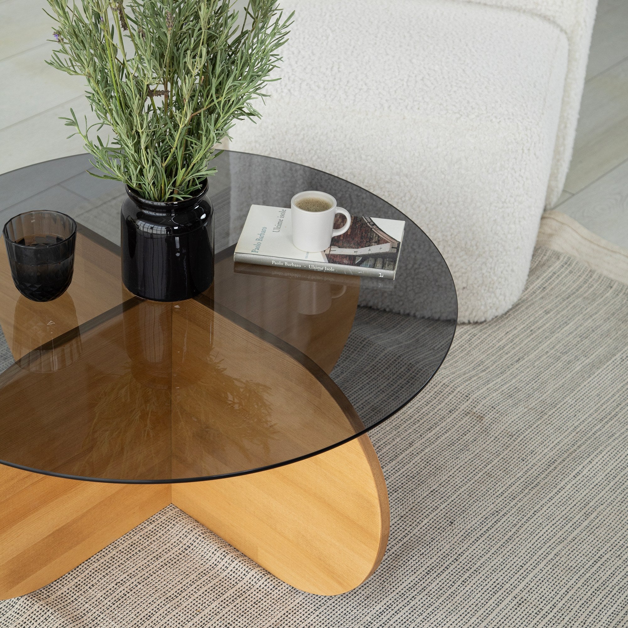 Mesa de Centro Elegante em Carvalho, 75 cm x 75 cm x 35 cm | Tampo 100% em Vidro Temperado e Estrutura em Madeira de Pinho Maciça | Perfeita para Salas de Estar Modernas e Espaços Aconchegantes