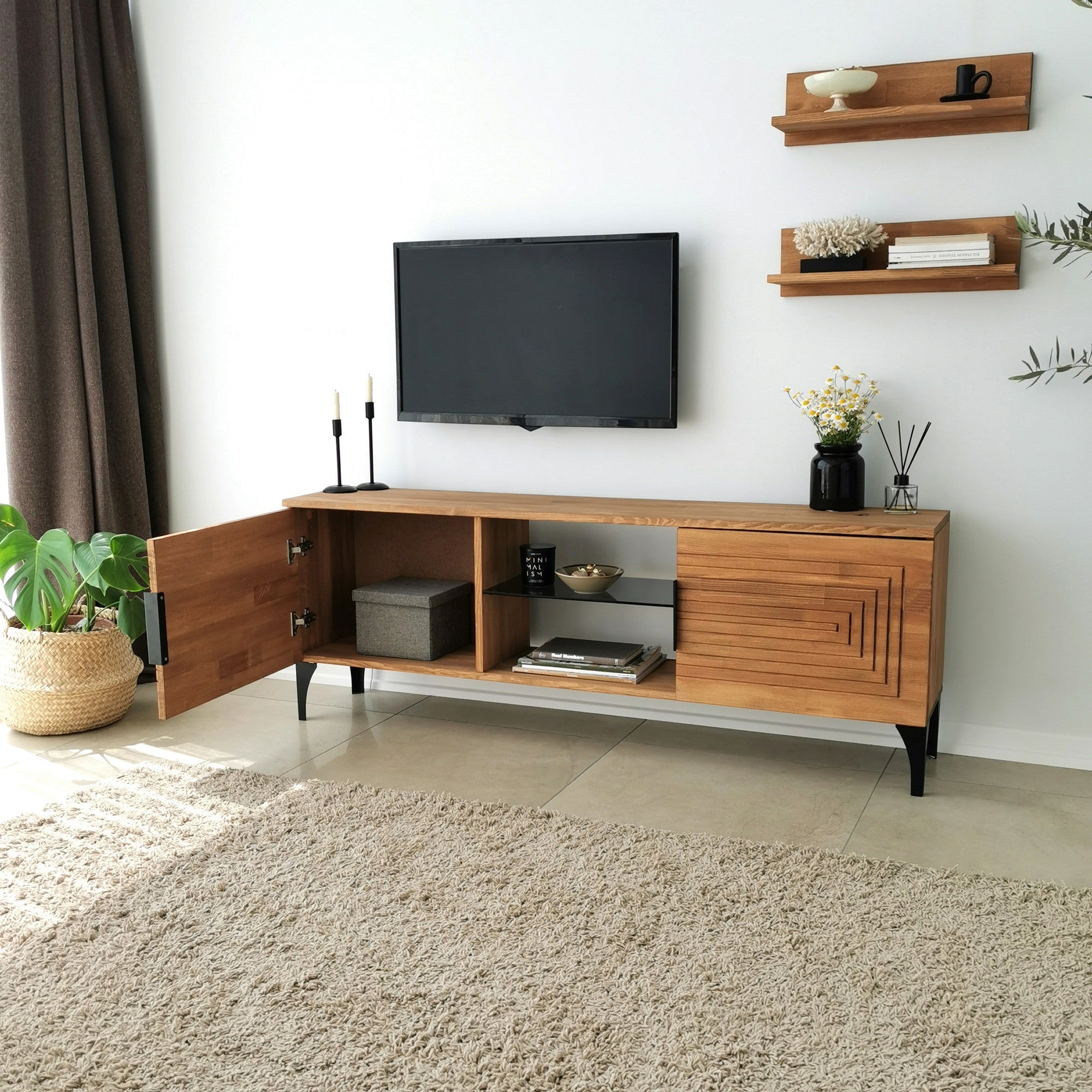 Móvel de TV rústico em carvalho com estrutura de metal, 100% madeira maciça de pinho, pés antibacterianos e antiferrugem | 150 x 30 x 40 cm | Elegante e funcional para espaços modernos