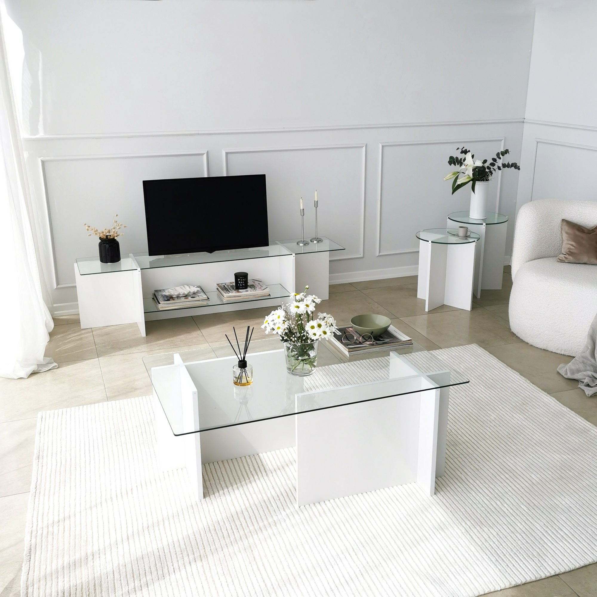 Suporte de TV escandinavo, branco, 158 x 40 x 35 cm | 100% vidro temperado e aglomerado revestido a melamina, 18 mm de espessura | Design elegante e funcional para salas de estar modernas