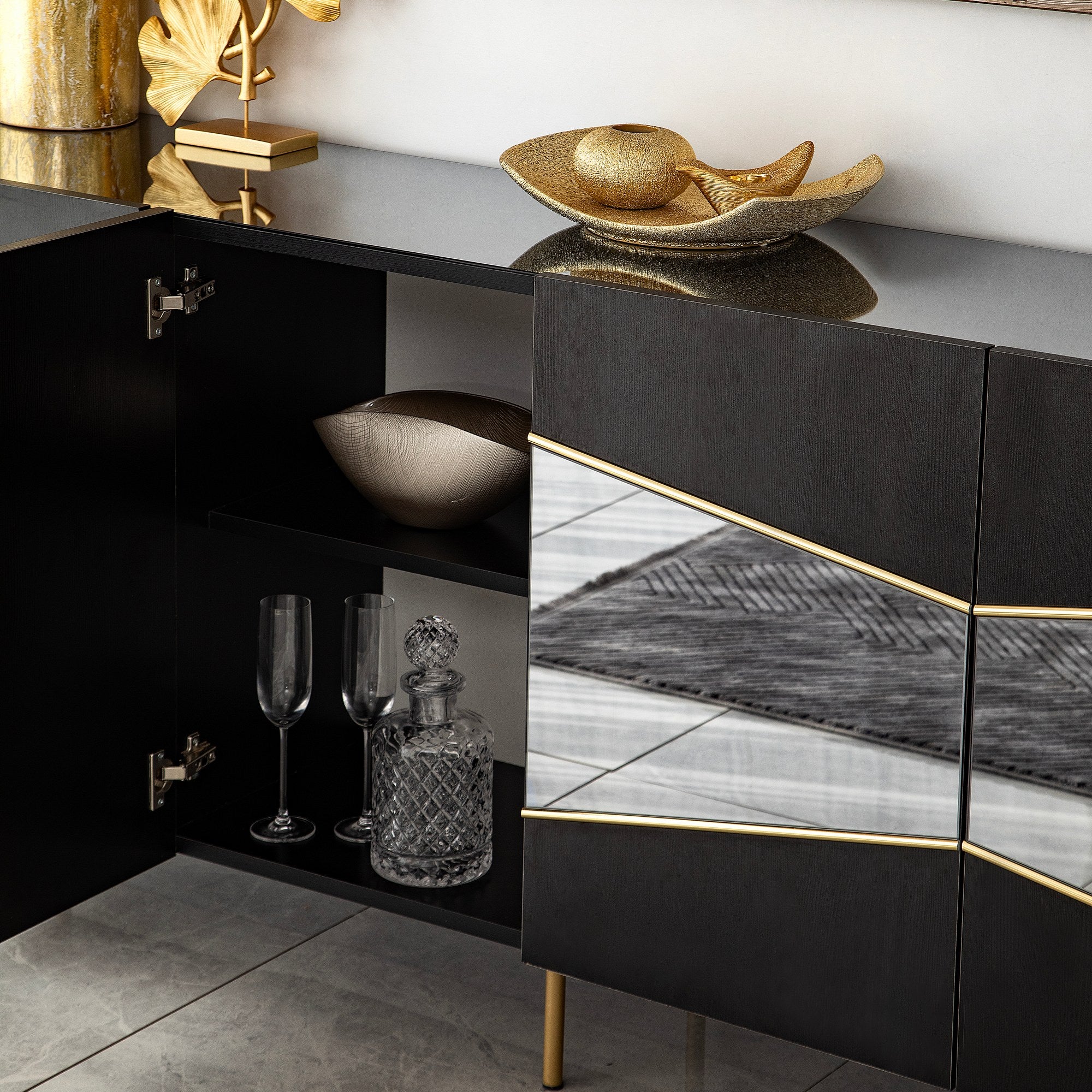 Aparador Elegante, Preta e Fumê, 180 x 80 x 40 cm | Painel de Partículas 100% Revestido em Melamina, 18 mm de Espessura | Design Moderno para Casa e Escritório