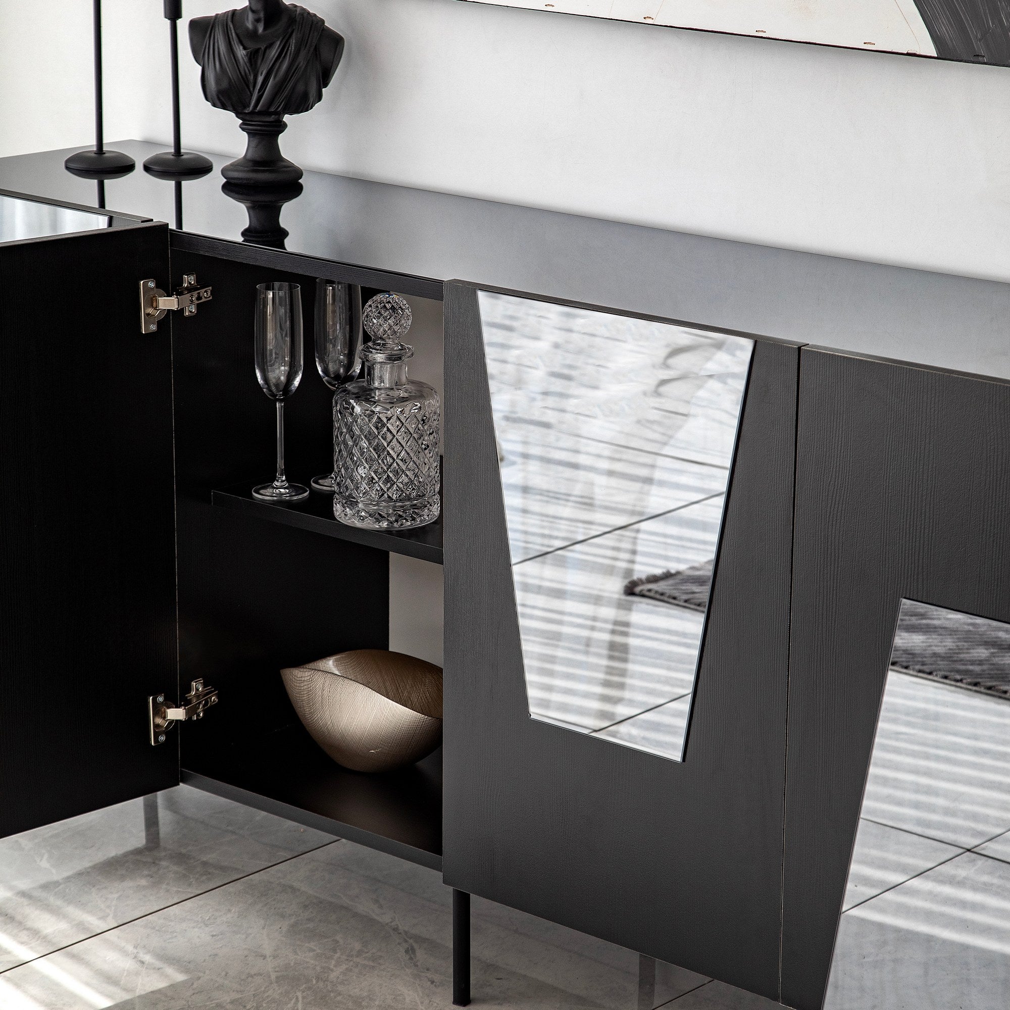 Aparador Elegante, Preta e Fumê, 180 x 80 x 40 cm | Painel de Partículas 100% Revestido em Melamina, 18 mm de Espessura | Design Moderno para Casa e Escritório