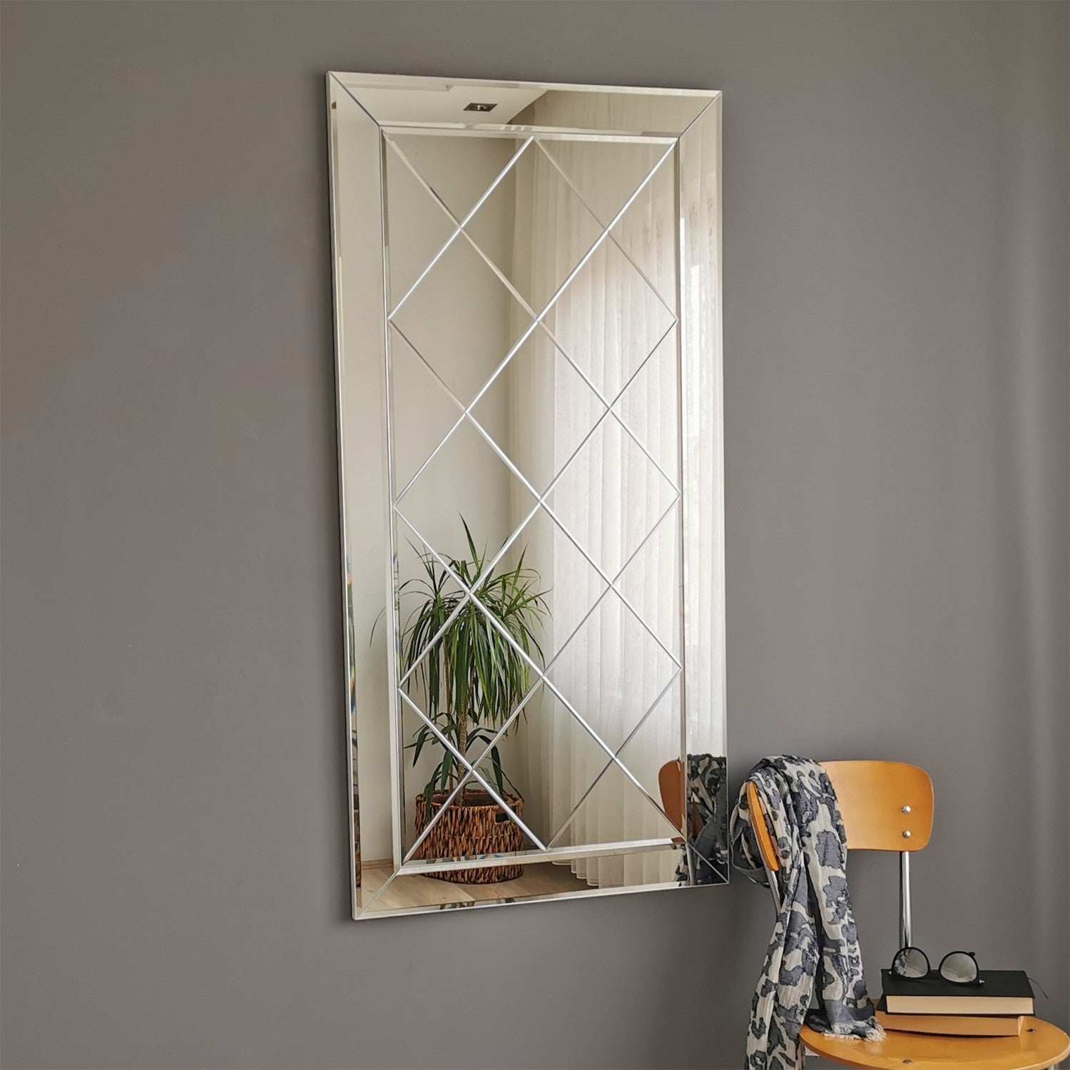 Espelho de Parede Elegante Prateado, 65 x 130 cm | 100% MDF, Montado, Ajustável Horizontal e Verticalmente | Perfeito para Hotelaria e Decoração Moderna
