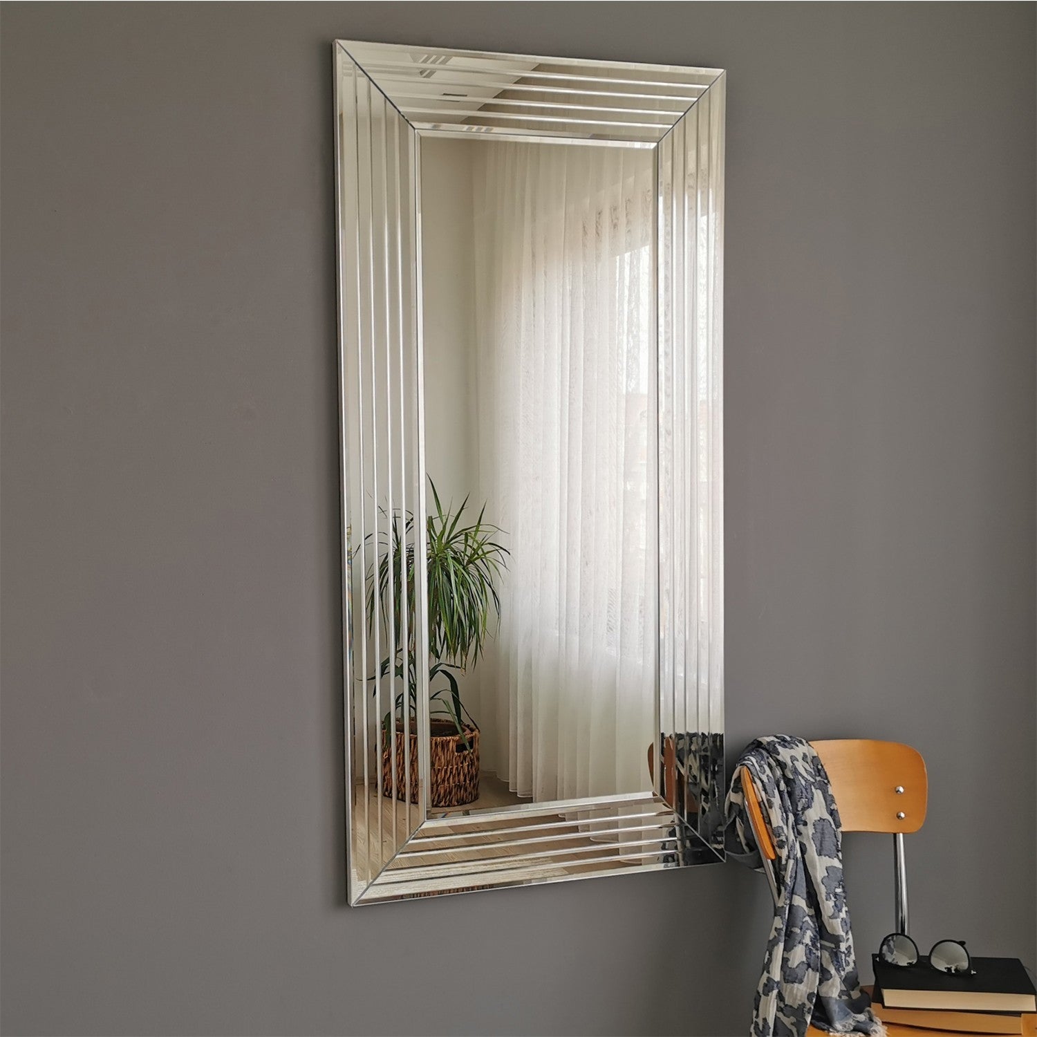 Espelho de parede moderno prateado, 60 x 100 cm, 100% MDF, ajustável horizontal e verticalmente, montado, perfeito para hotéis e espaços contemporâneos