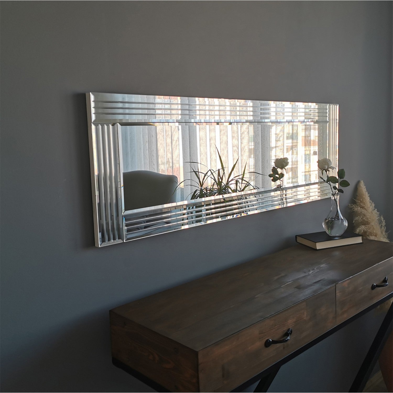 Espelho de parede moderno prateado, 120 cm x 40 cm | 100% MDF, ajustável horizontal e verticalmente | Montado, perfeito para hotéis e espaços contemporâneos