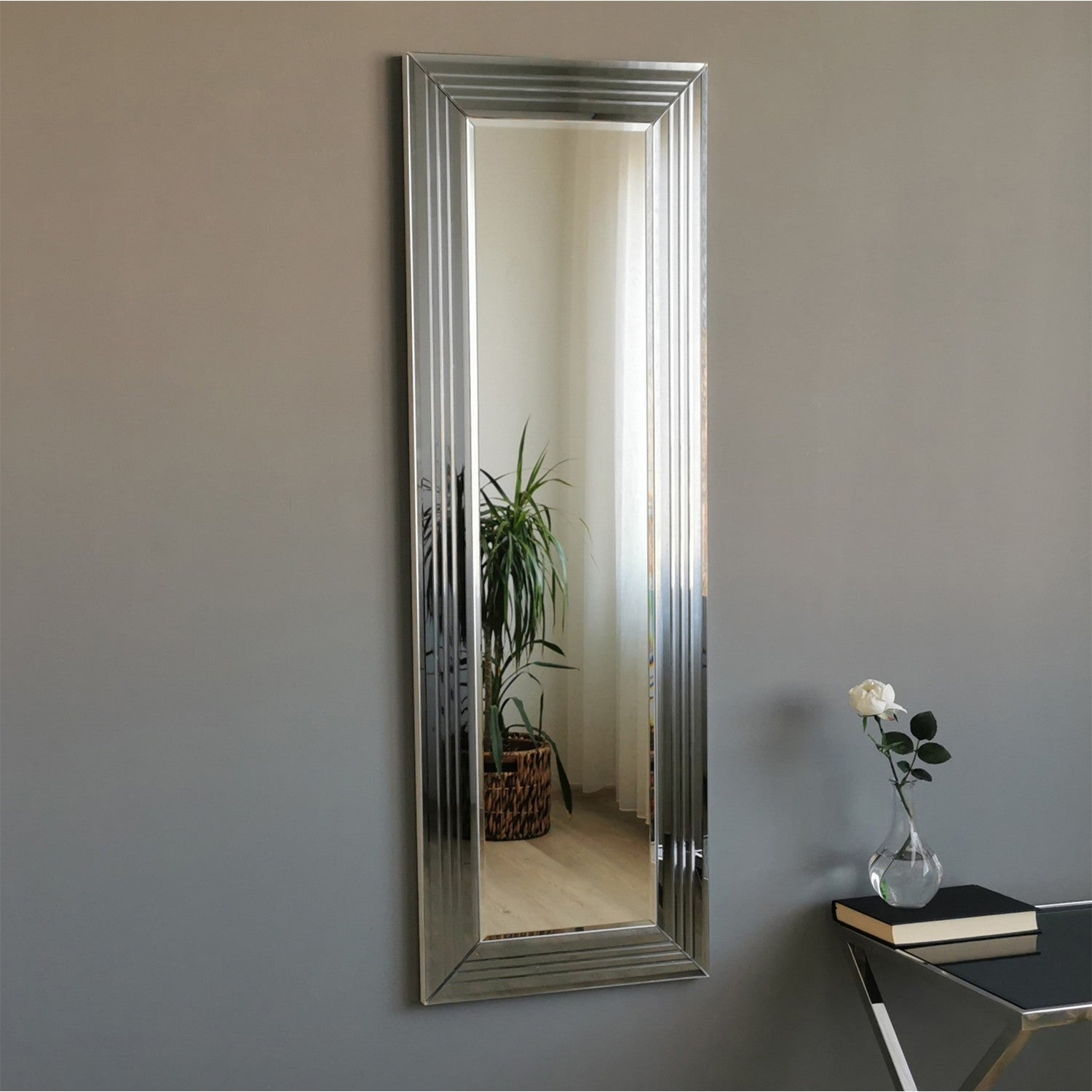 Espelho de Parede Moderno Prateado, 40 x 120 cm | 100% MDF, Montado, Ajustável Horizontal e Verticalmente | Perfeito para Hotéis e Espaços Contemporâneos