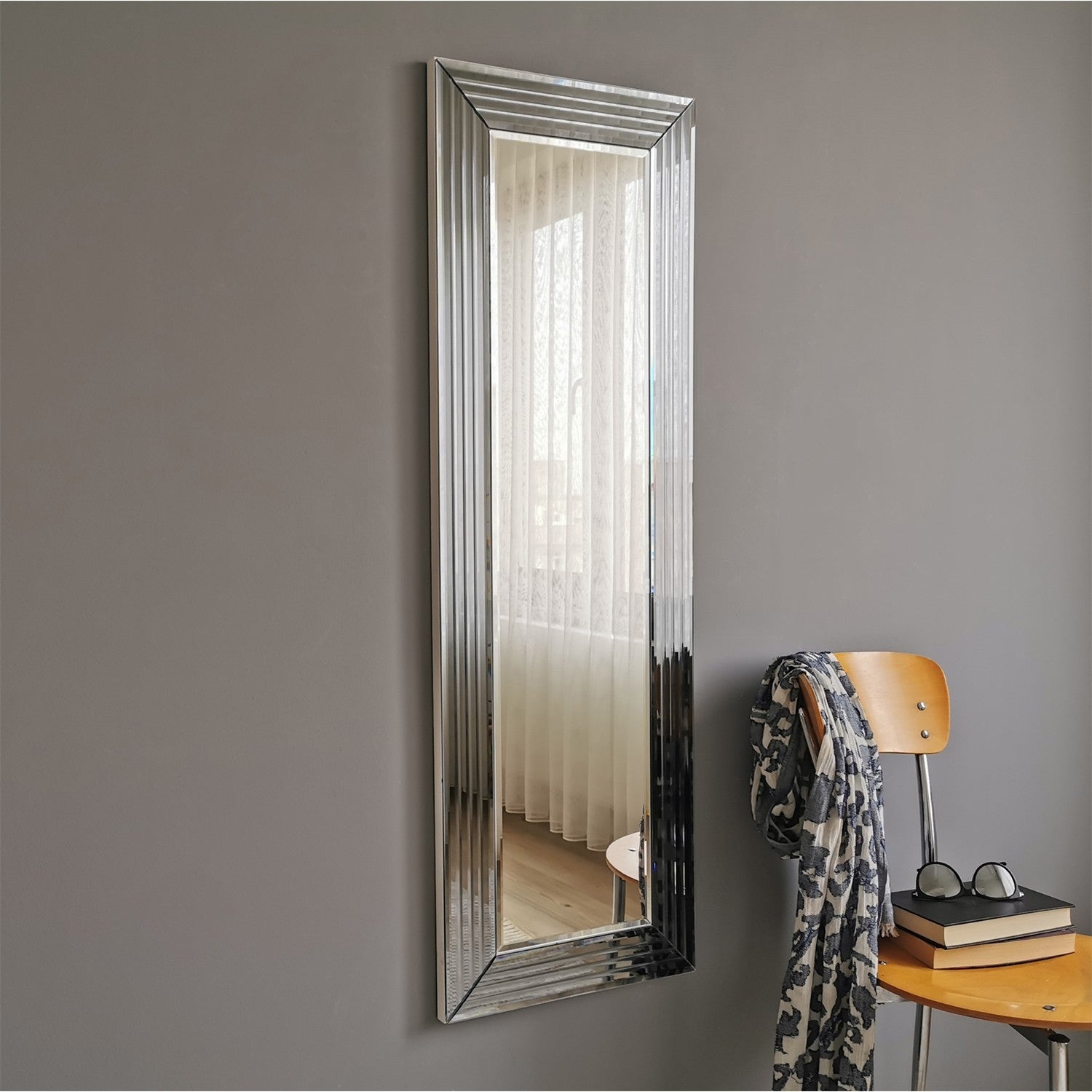 Espelho de Parede Moderno Prateado, 40 x 120 cm | 100% MDF, Montado, Ajustável Horizontal e Verticalmente | Perfeito para Hotéis e Espaços Contemporâneos
