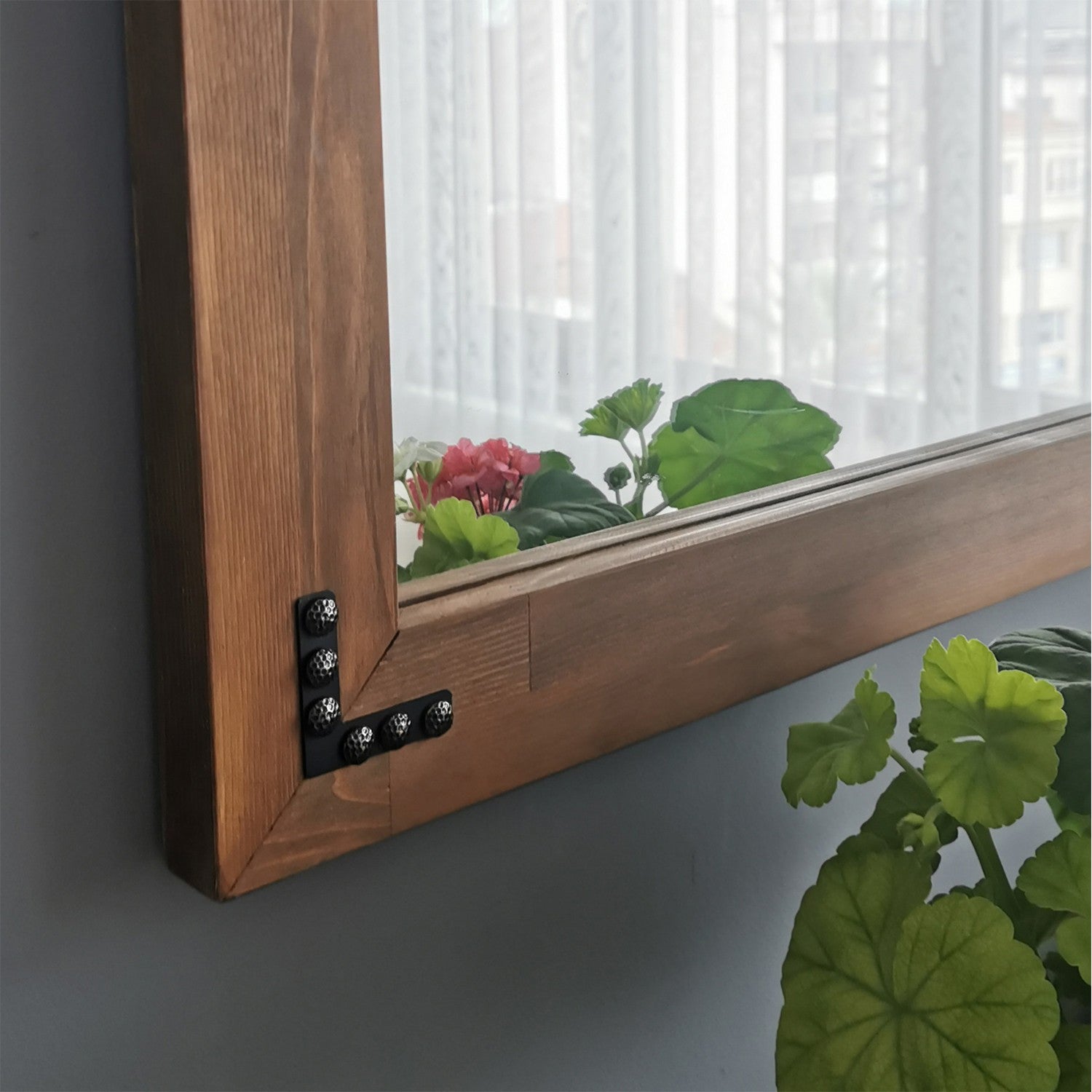Espelho elegante em nogueira, 50 cm x 110 cm | 100% madeira maciça de pinho, montável na parede, ajustável | Design boêmio e rústico para decoração de casa e hotel