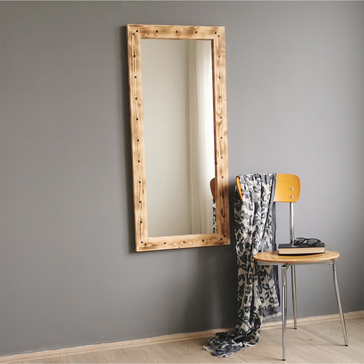 Espelho elegante em nogueira, 50 cm x 110 cm | 100% madeira maciça de pinho, montável na parede, ajustável | Perfeito para decoração rústica e tradicional
