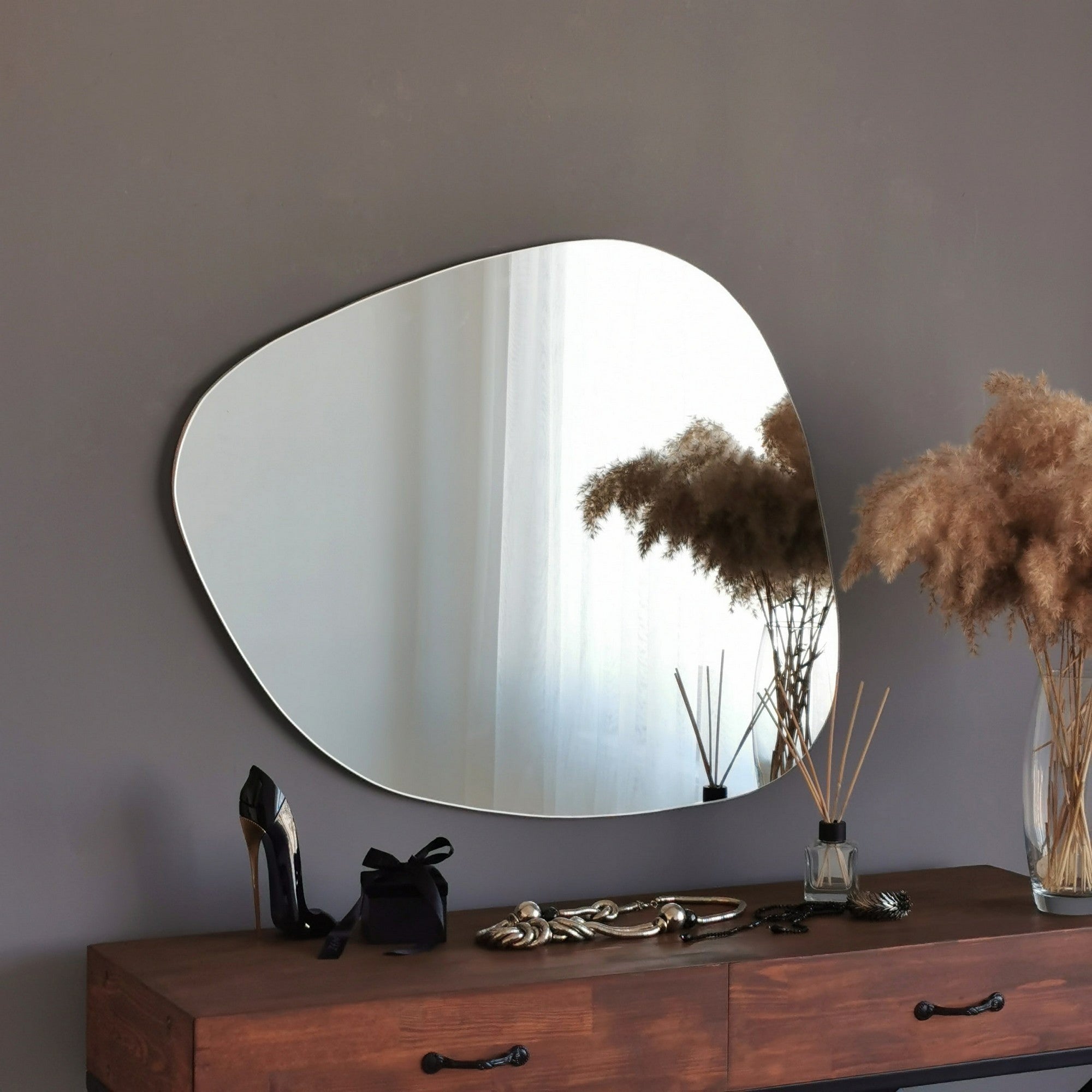 Espelho de parede moderno, 75 x 58 x 2,2 cm, MDF branco | Montado, design escandinavo | Perfeito para hotéis e espaços contemporâneos