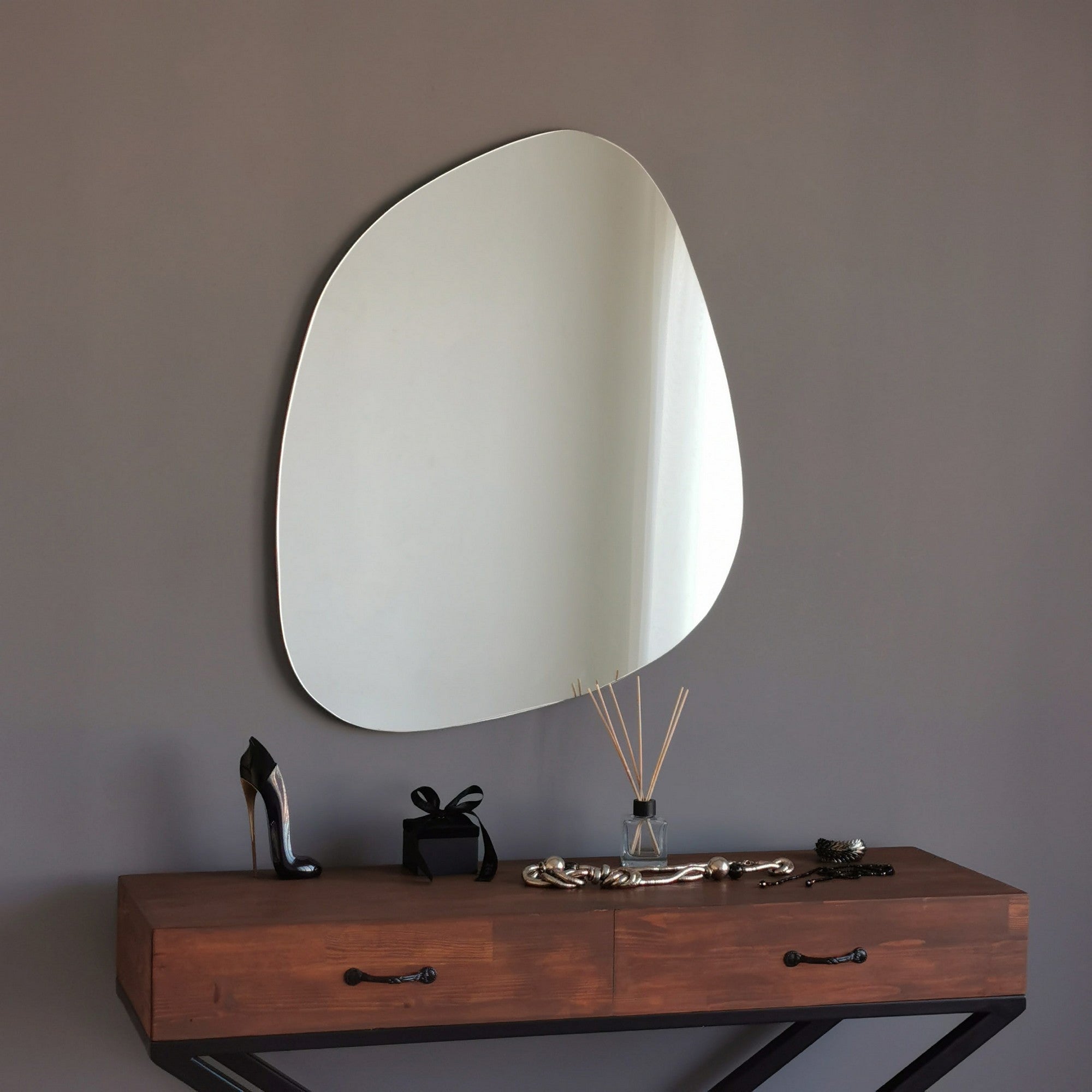 Espelho de parede moderno, 75 x 58 x 2,2 cm, MDF branco | Montado, design escandinavo | Perfeito para hotéis e espaços contemporâneos