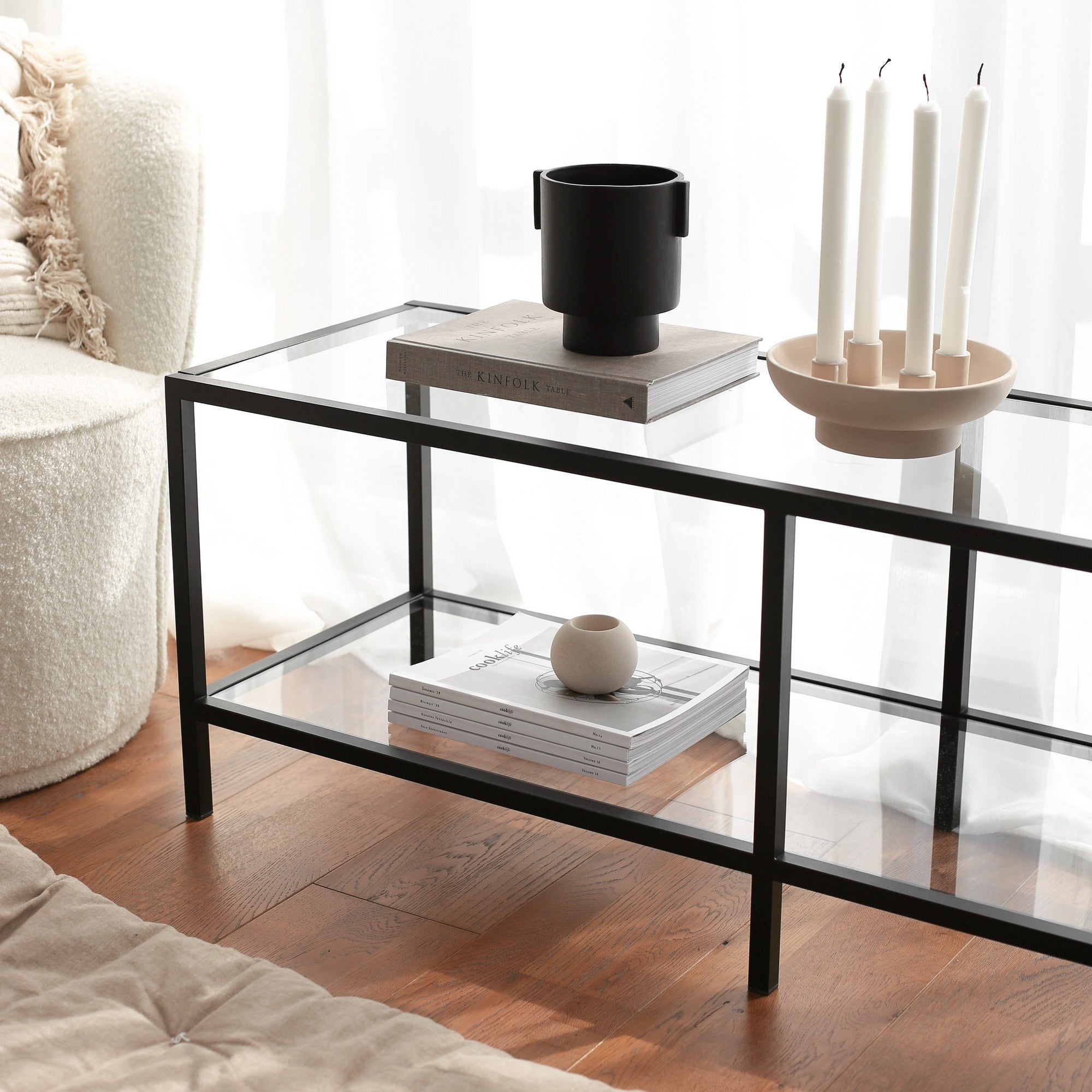 Suporte de TV moderno com estrutura de vidro temperado 100% e metal, preto fosco, 130 x 45 x 40 cm | Montável na parede, várias prateleiras, design industrial